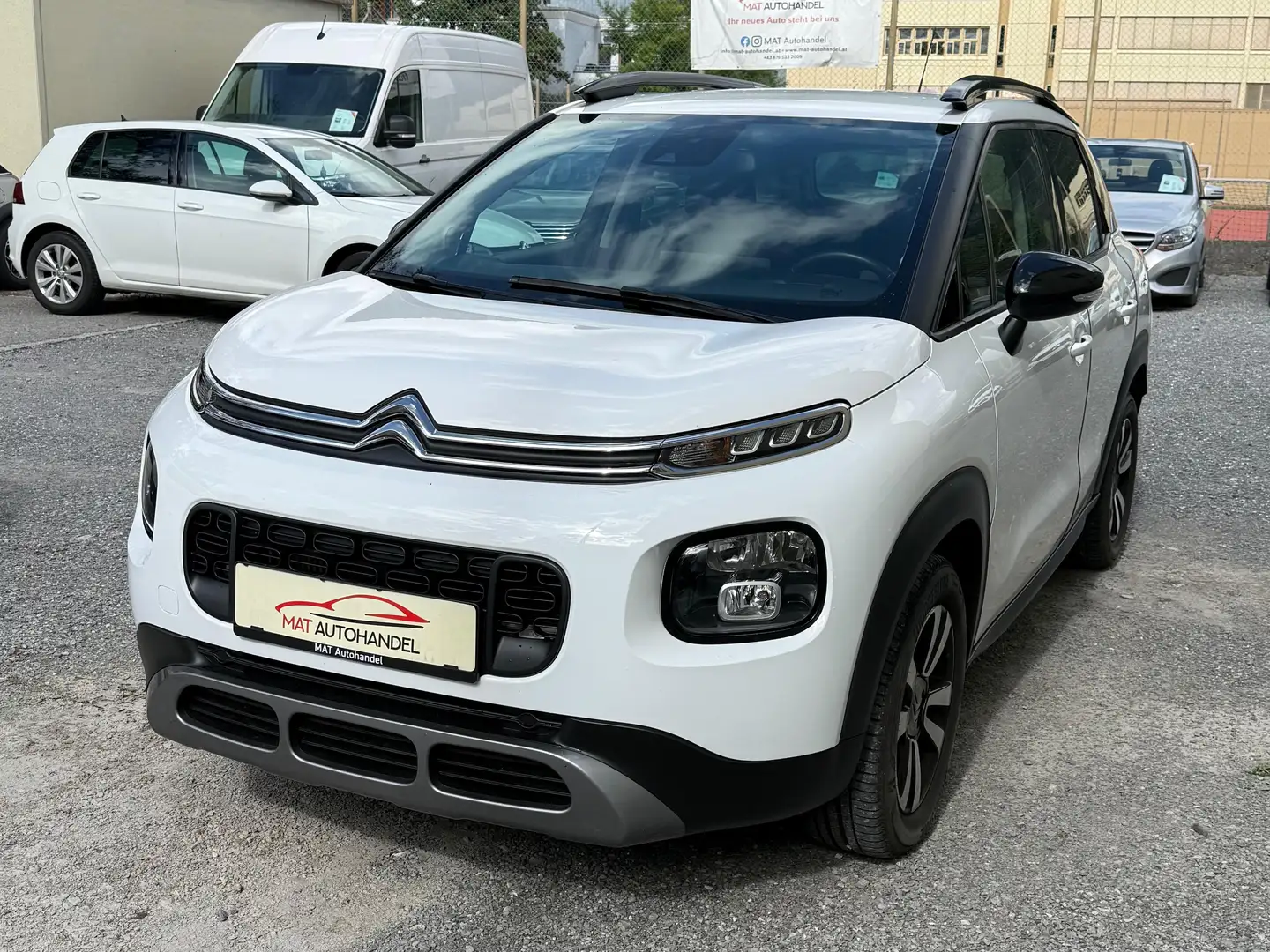 Citroen C3 Aircross PureTech 130 S&S EAT6 Shine /Navi/Tempomat/ Weiß - 1