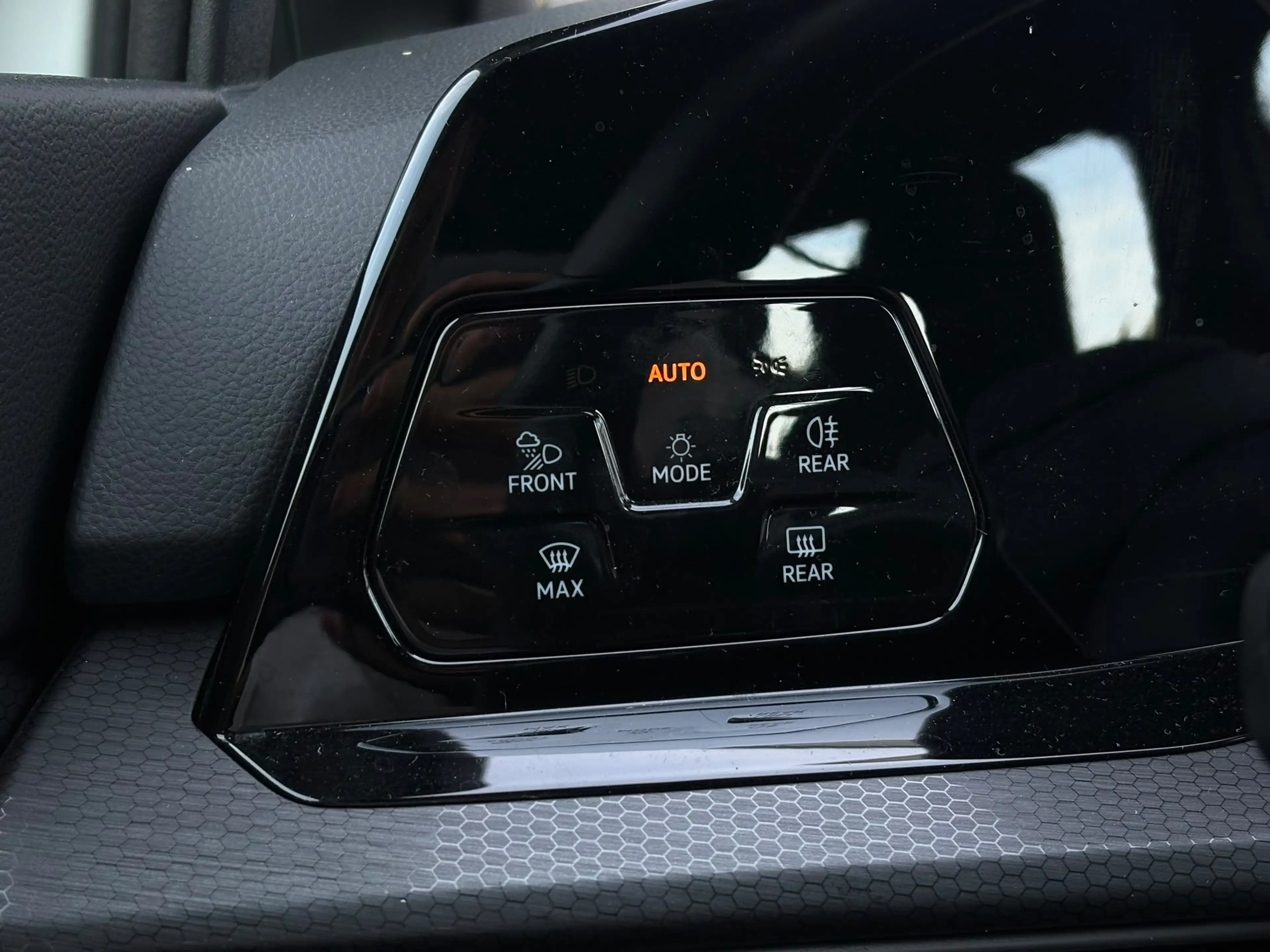 Volkswagen Golf GTE 1.4 eHybrid 245 pk 6-DSG | Apple Carplay | Cruise — photo 18