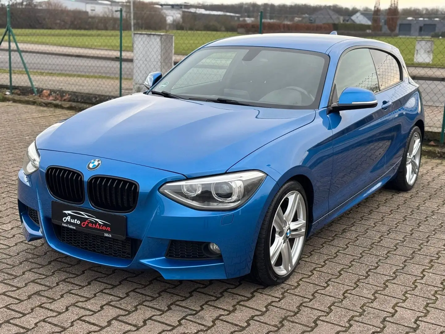 BMW 125 i M-Paket Alkantara Tüv-NEU Albastru - 1