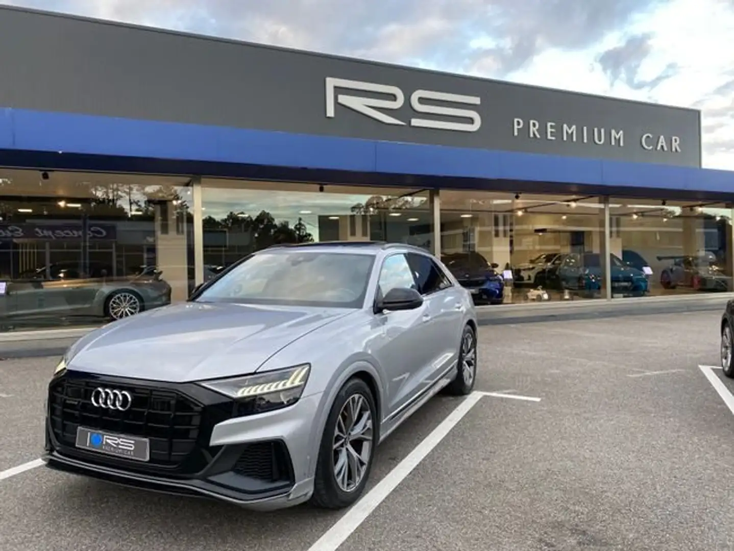 Audi Q8 Black Line 50 TDI quattro Grau - 1
