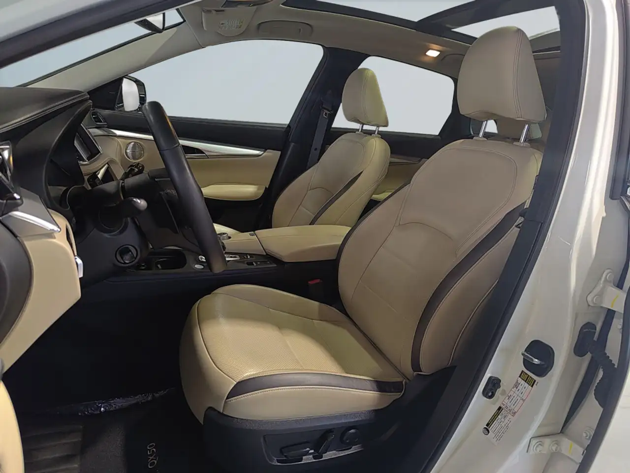 Infiniti QX50 снимка Infiniti QX50