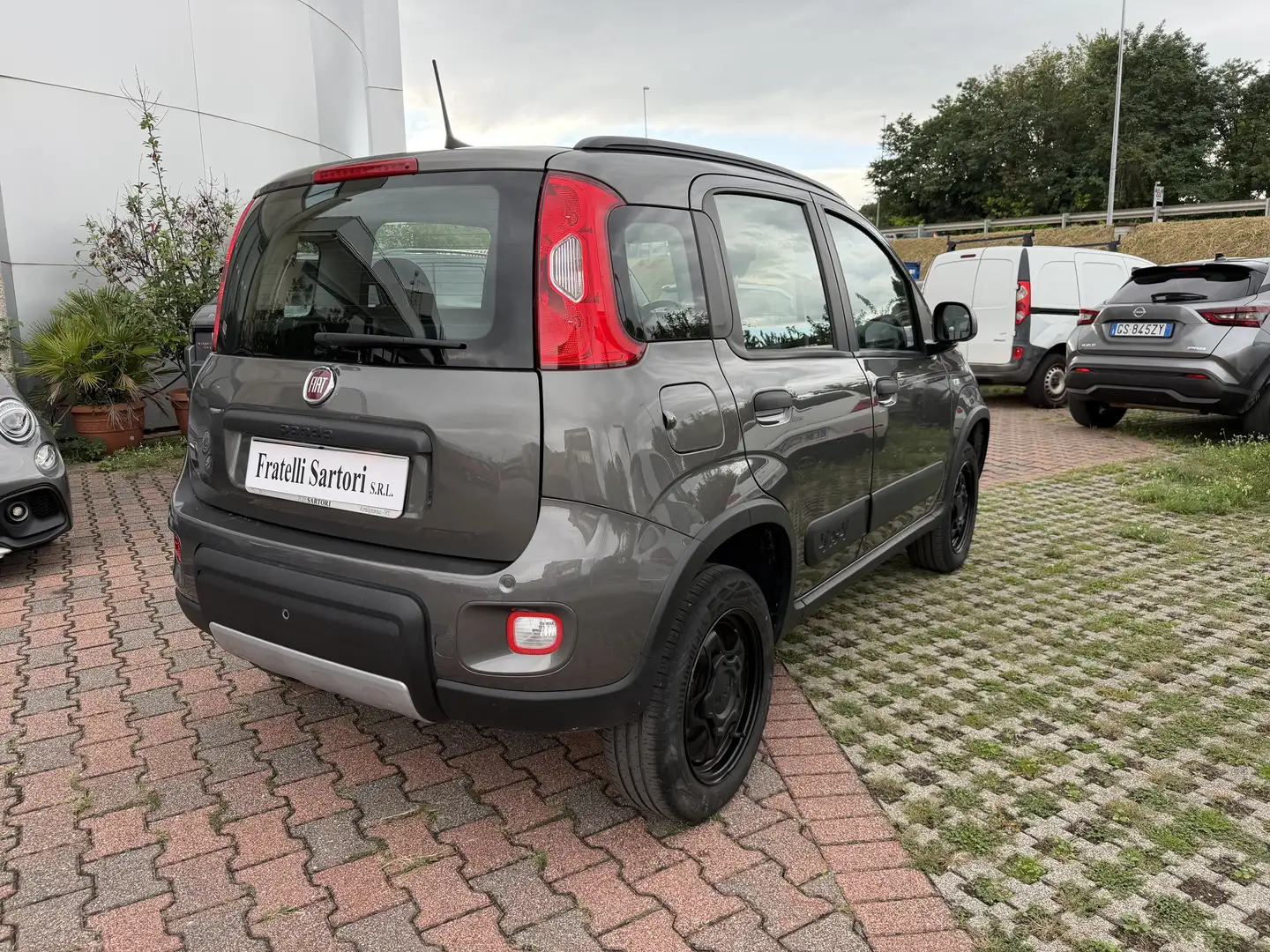 Fiat Panda Panda 0.9 t.air t. Wild 4x4 s Gris - 2