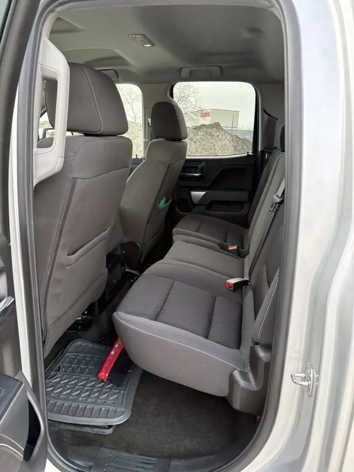 Chevrolet Silverado 1500 снимка Chevrolet Silverado 1500