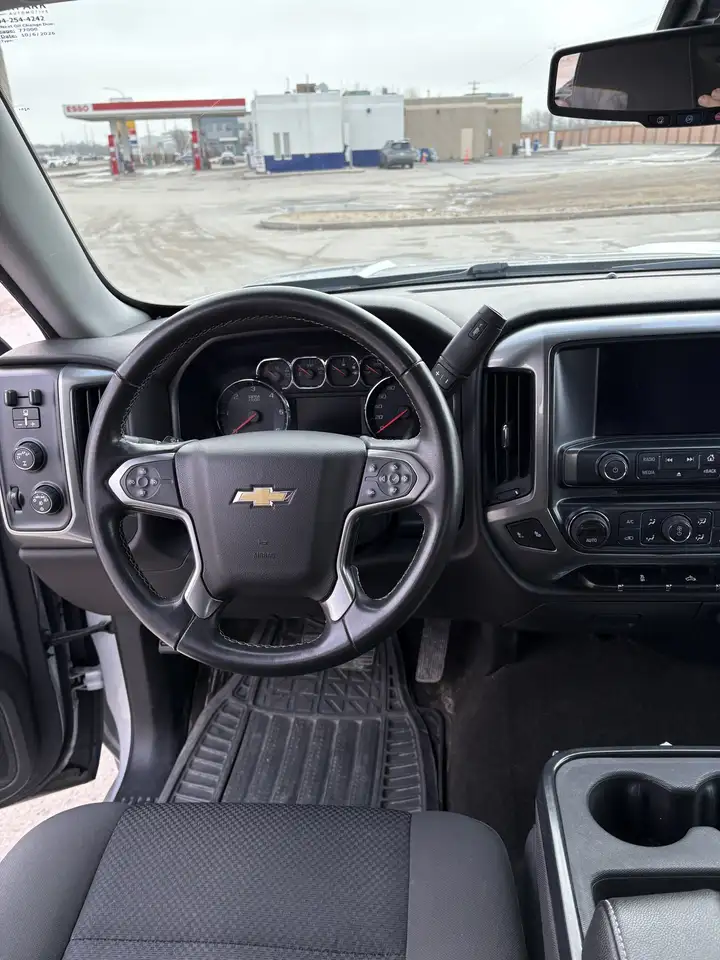 Chevrolet Silverado 1500 снимка Chevrolet Silverado 1500