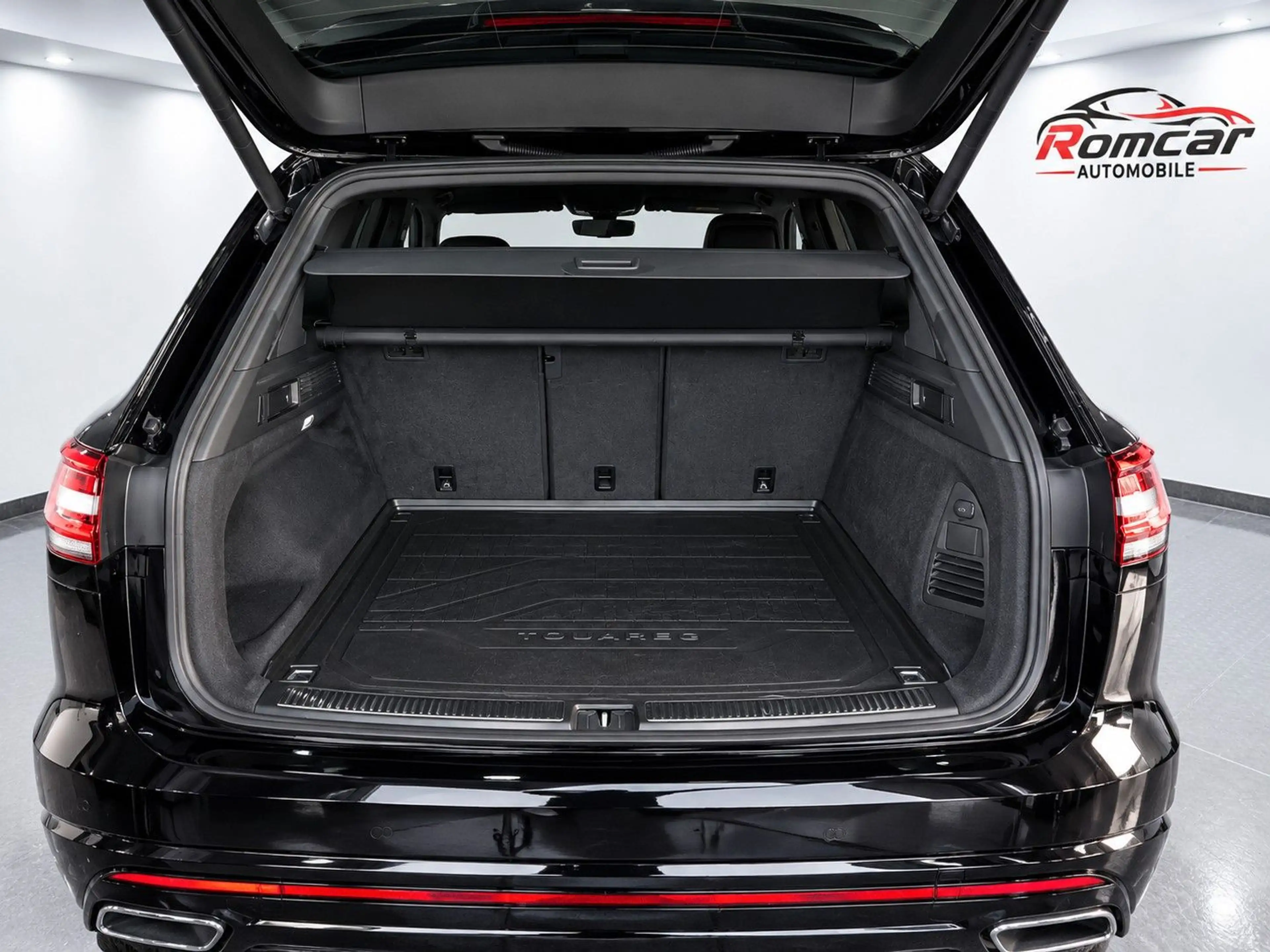 Volkswagen Touareg 4MOTION 3,0 TDI Elegance R-Line*KAMERA*PANO*LED* — photo 7