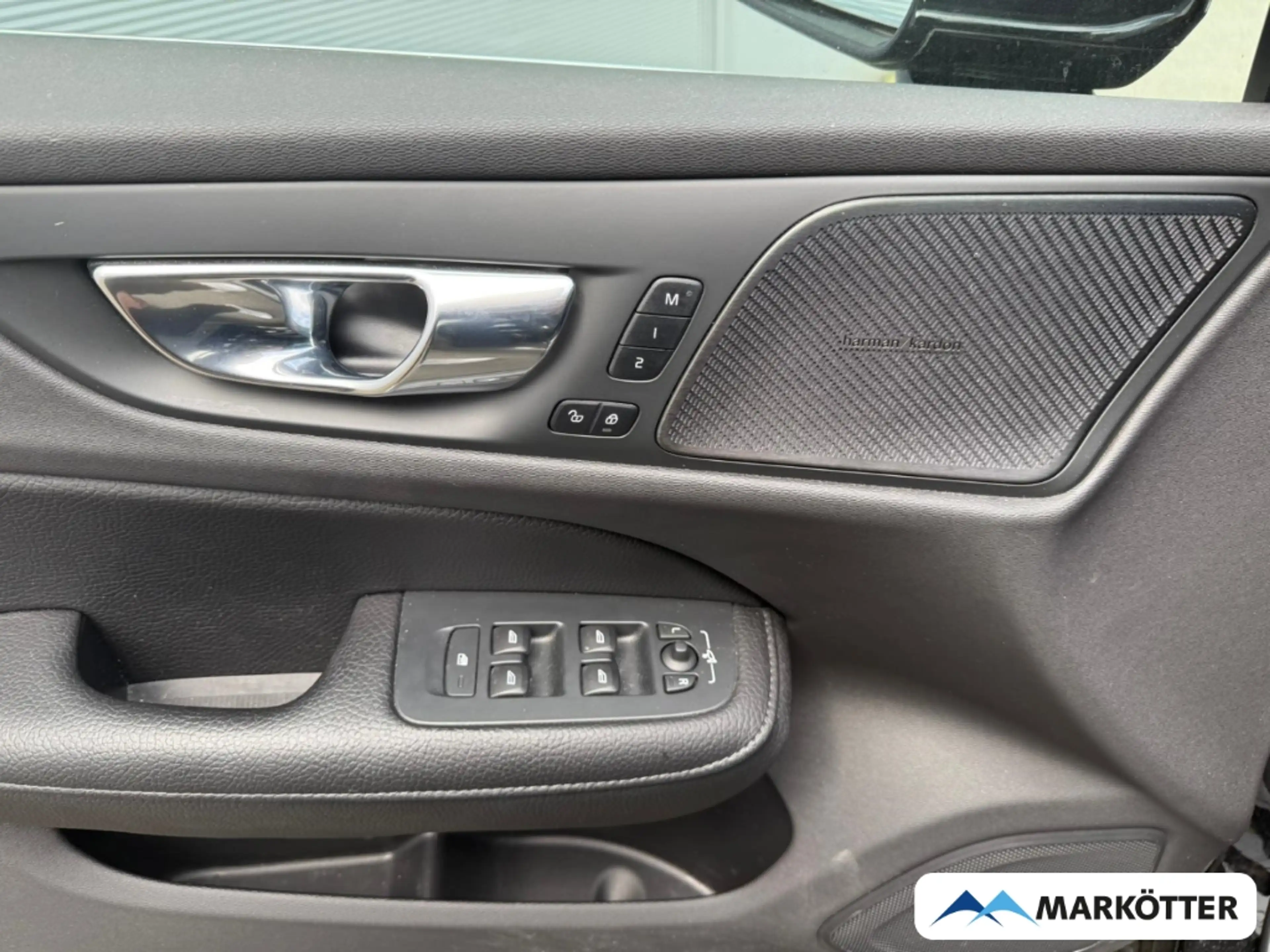 Volvo S60 T8 AWD Inscription Recharge ACC/BLIS/360° — photo 12