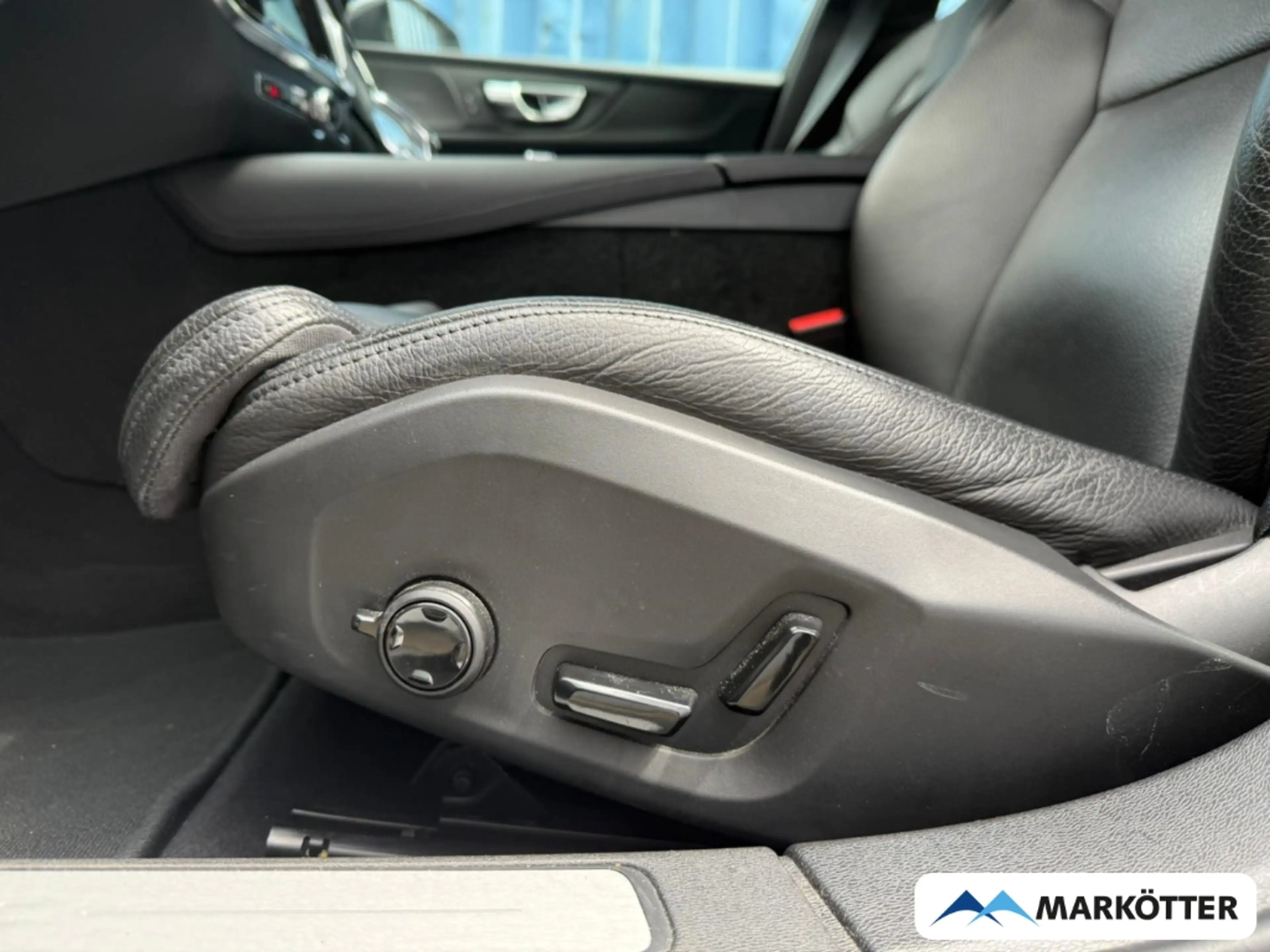 Volvo S60 T8 AWD Inscription Recharge ACC/BLIS/360° — photo 11