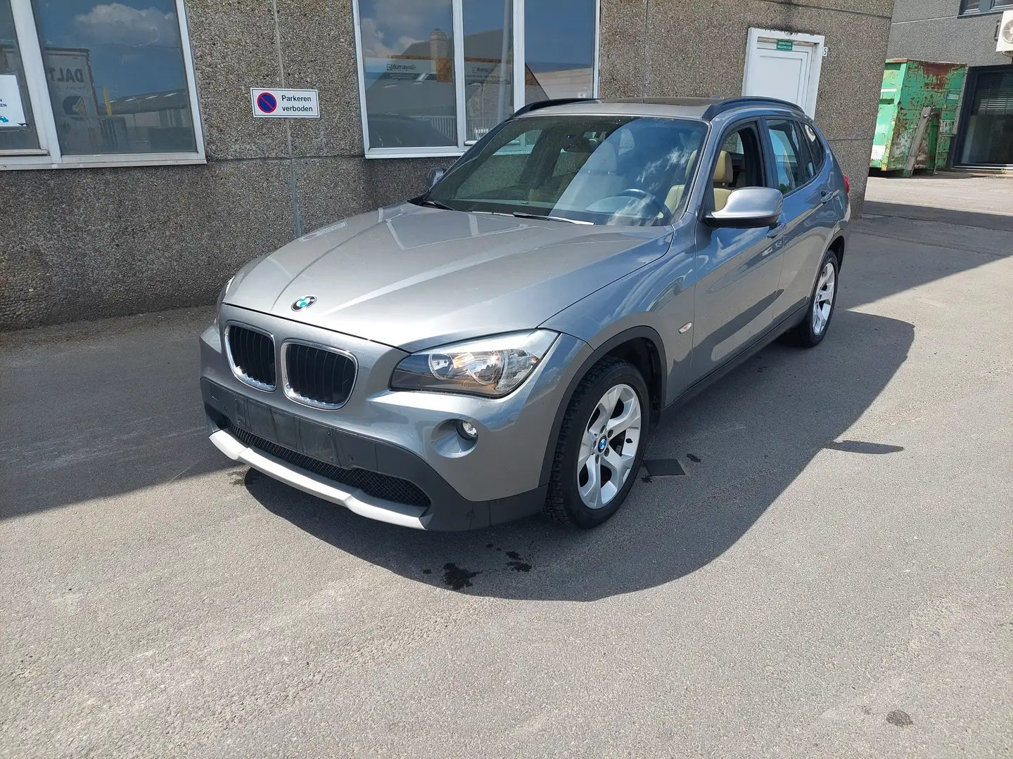 BMW X1 X1 sDrive18d Gris - 2