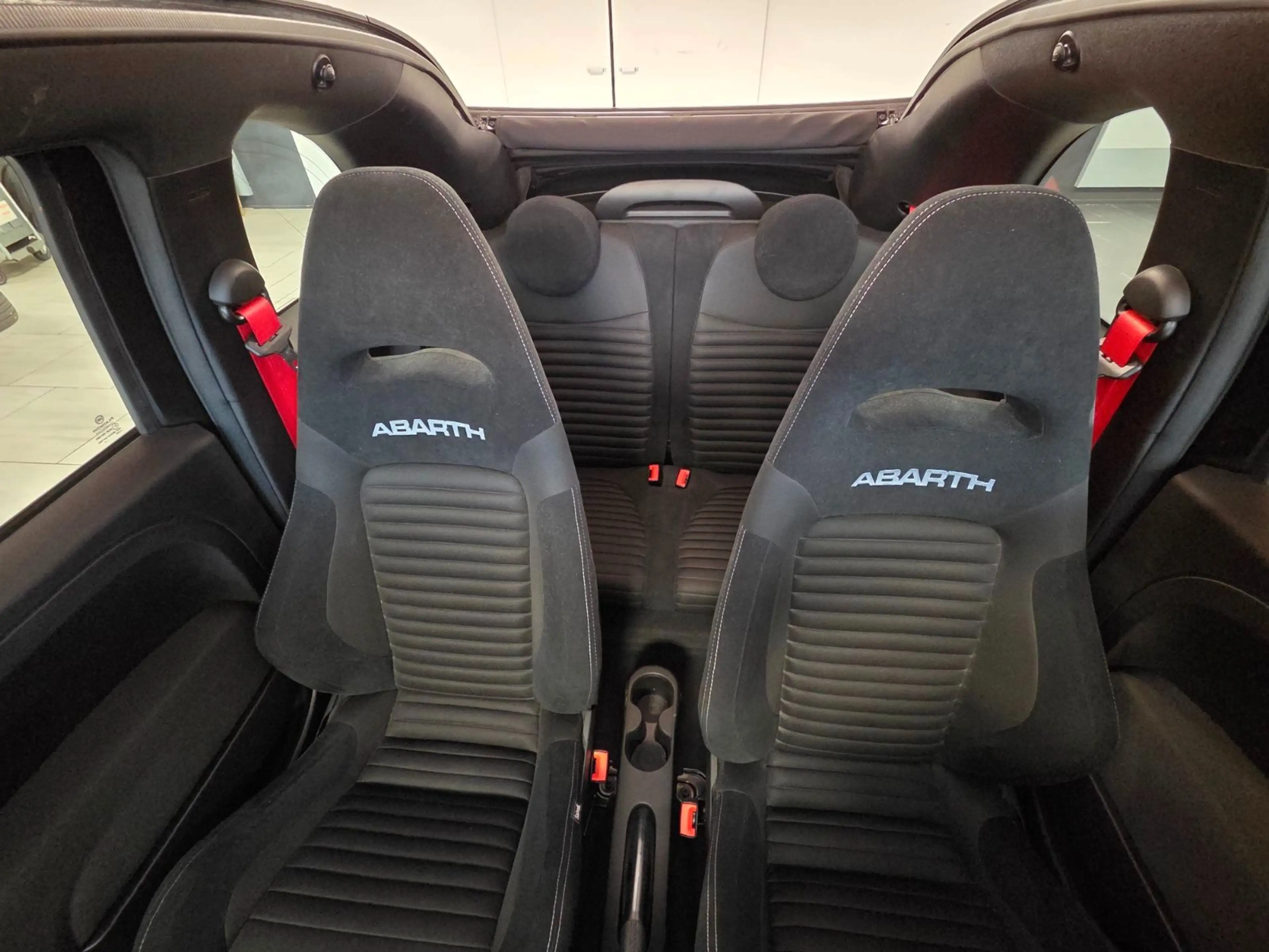 Abarth 695C 1.4 T-Jet*Xenon+Beats+Navi+Sabelt+Rec.Monza — photo 11