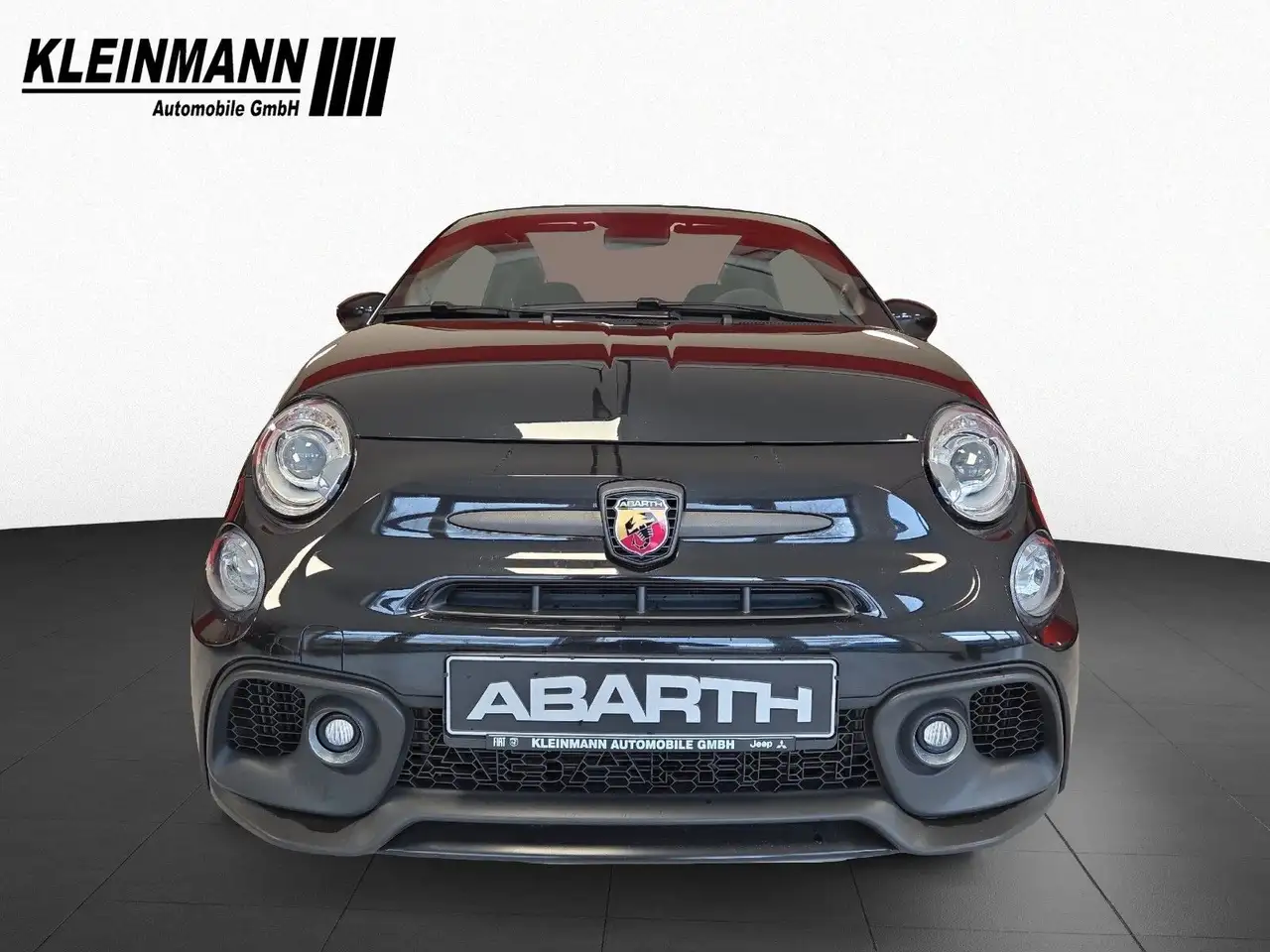 Abarth 695C 2023
