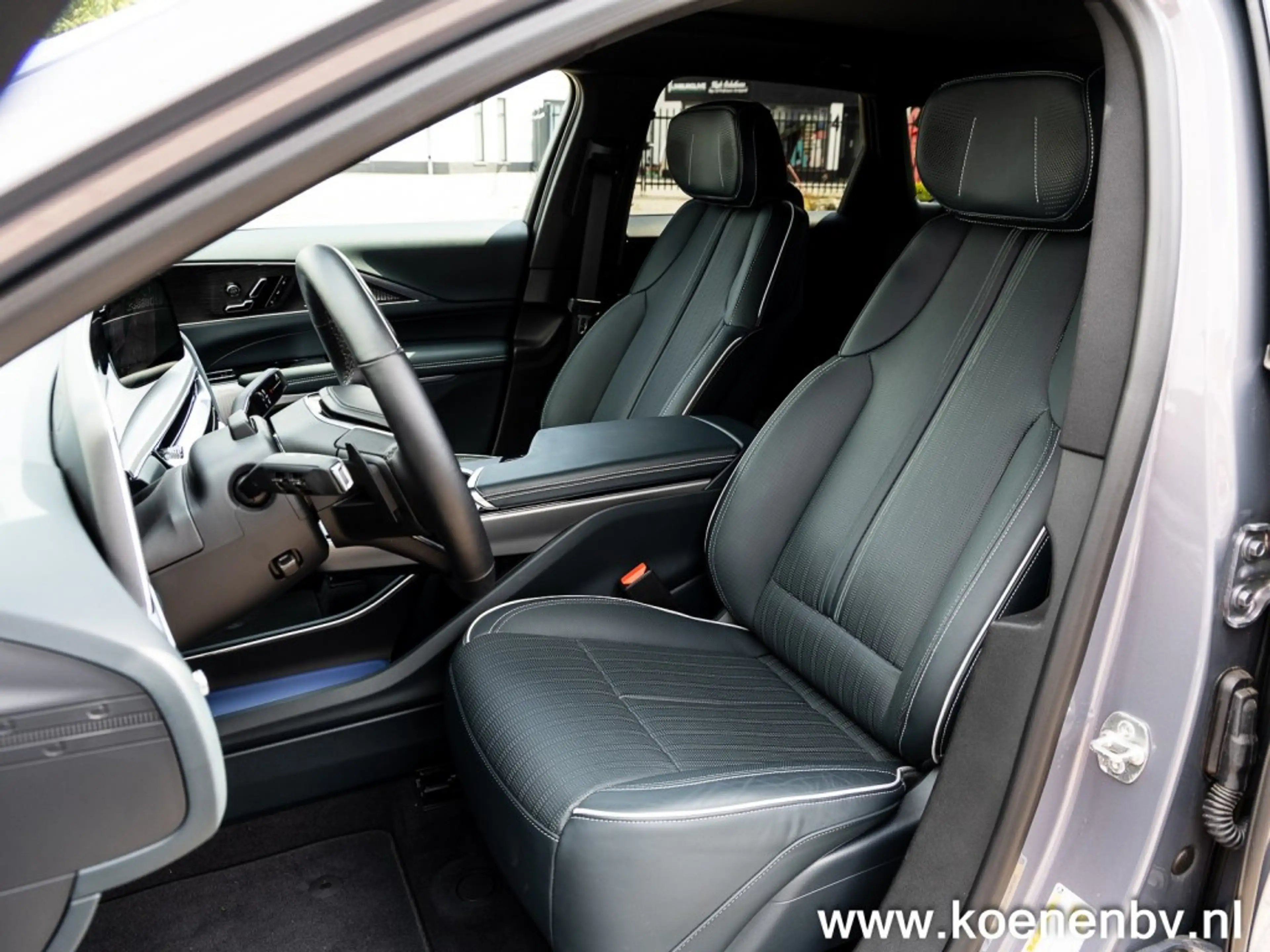Cadillac Lyriq Luxury Level 3 600 E4 AWD 528PK EV/ 530 KM WLTP Ac — photo 18
