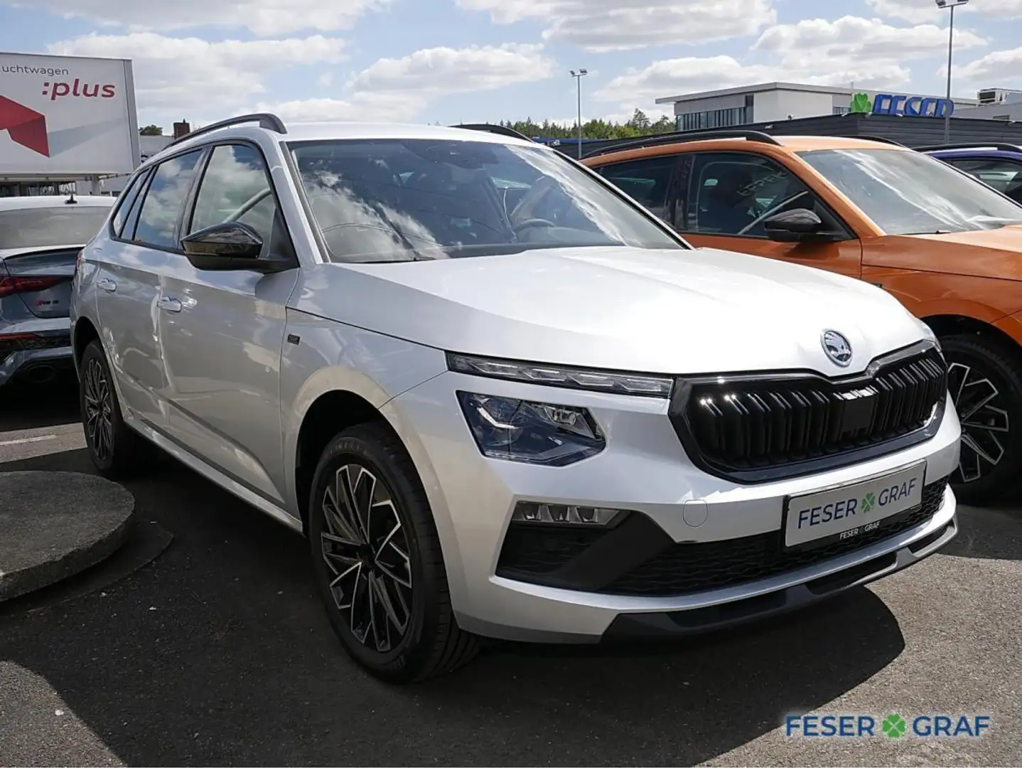 Skoda Kamiq Tour 1,0 TSI DSG AHK, NAVI, SHZ Silber - 2