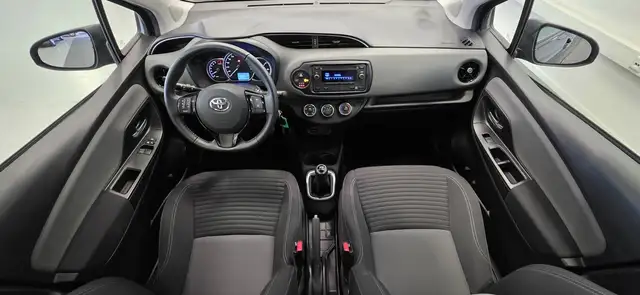 Toyota Yaris view 8