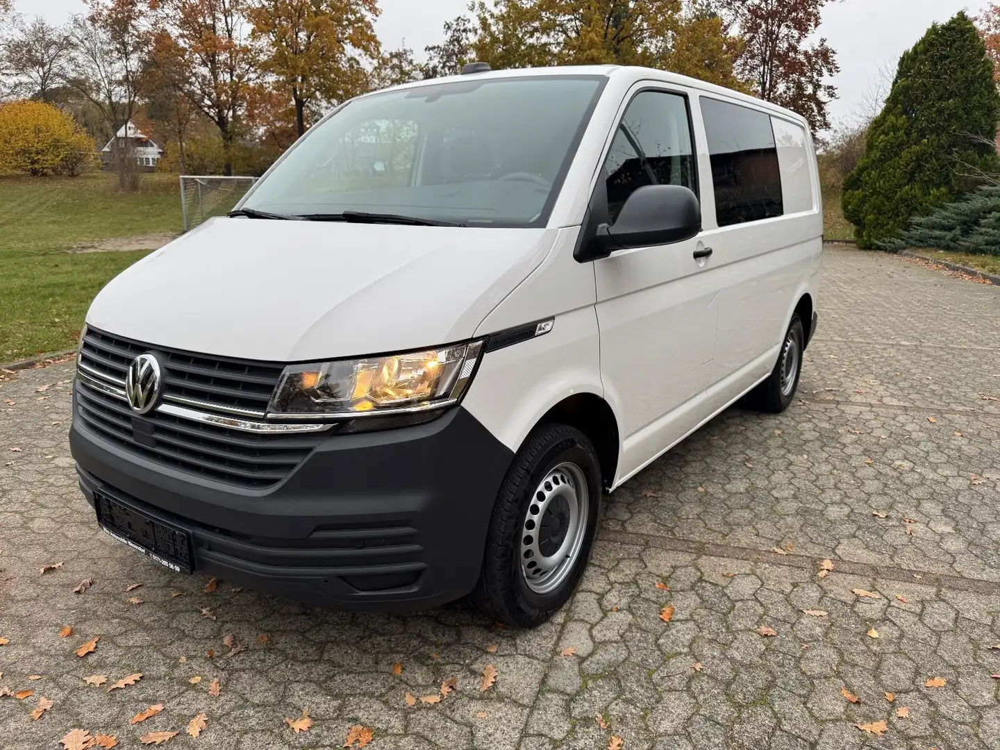 Volkswagen T6 Transporter T6.1 Kasten PLUS 2.0 TDI DSG/ AHK/ Navi/ 6-Sitze Weiß - 1