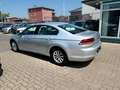 Volkswagen Passat Lim. 2,0TDI BLUEMOTION*SHZG*AHK*1.HAND* Silber - thumbnail 4