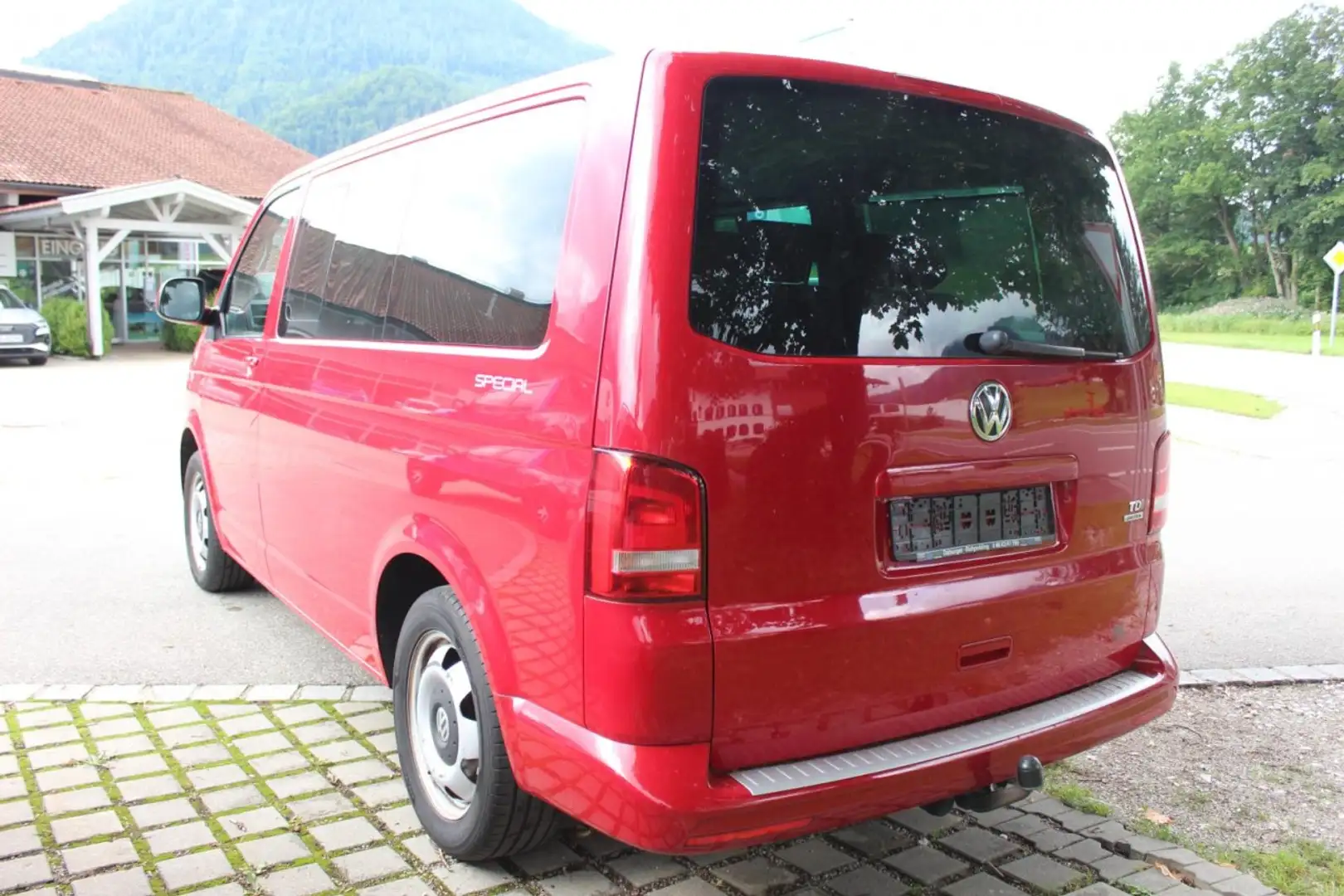 Volkswagen T5 Multivan 2.0 TDI Special 4Motion Xenon+AHK Klima Xenon Червоний - 2