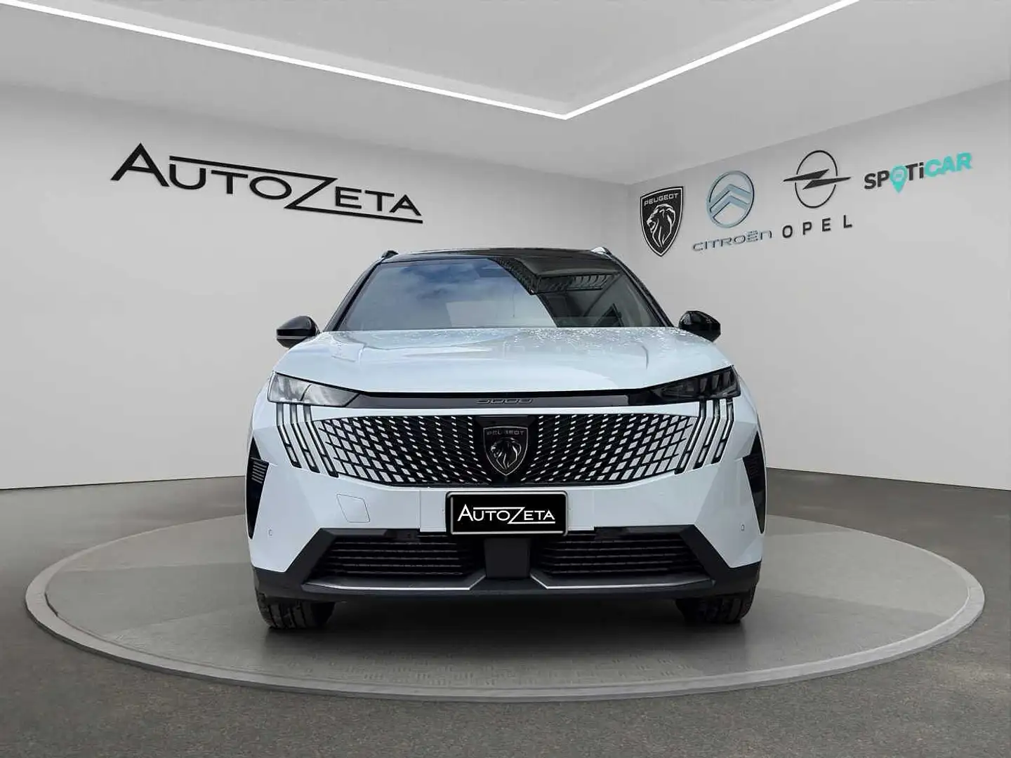 Peugeot 5008 3ª serie 7 POSTI Hybrid 145 e-DCS6 GT Bianco - 2