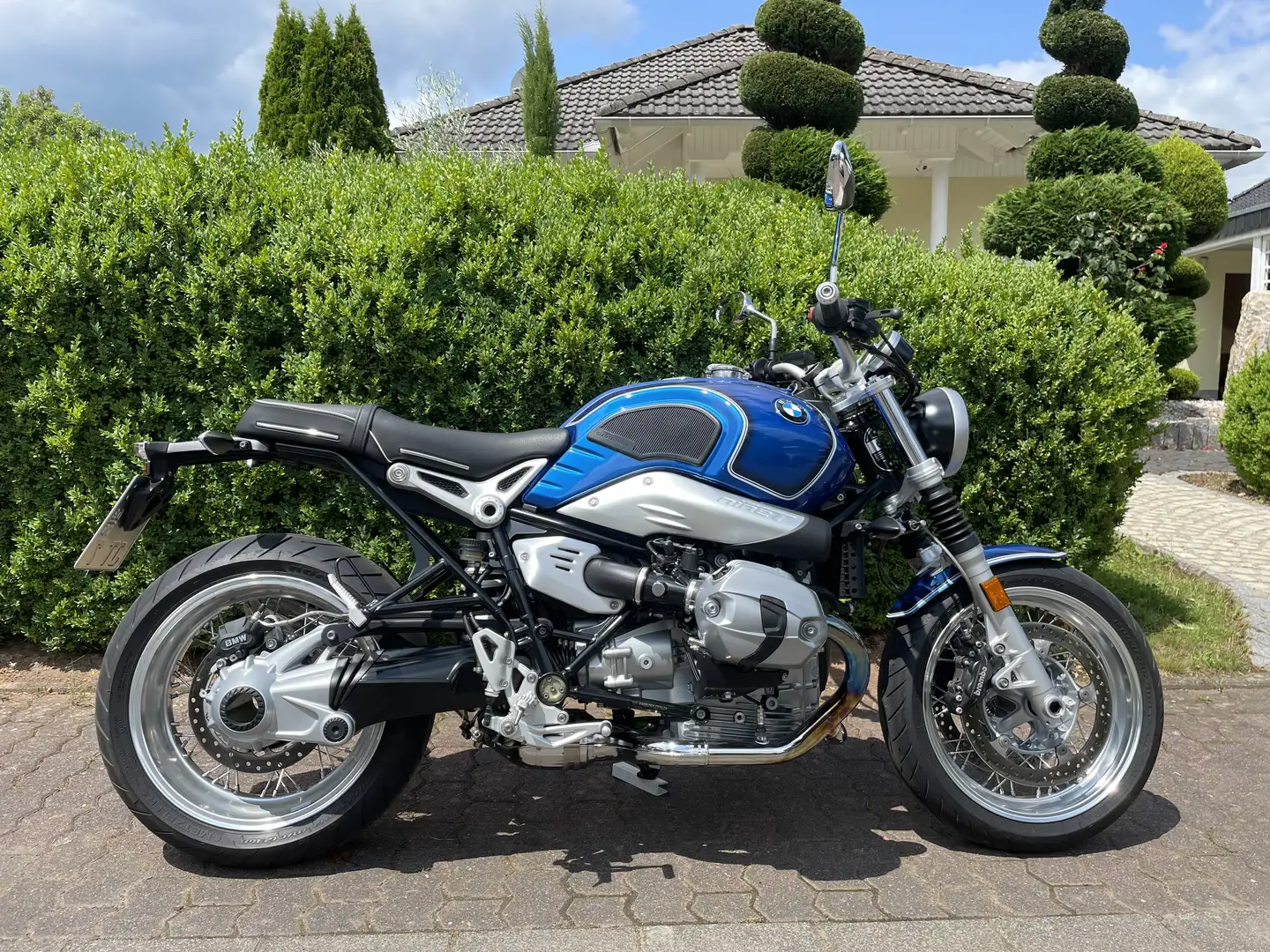 BMW R nineT /5 Option 719 Sondermodell Blau - 1