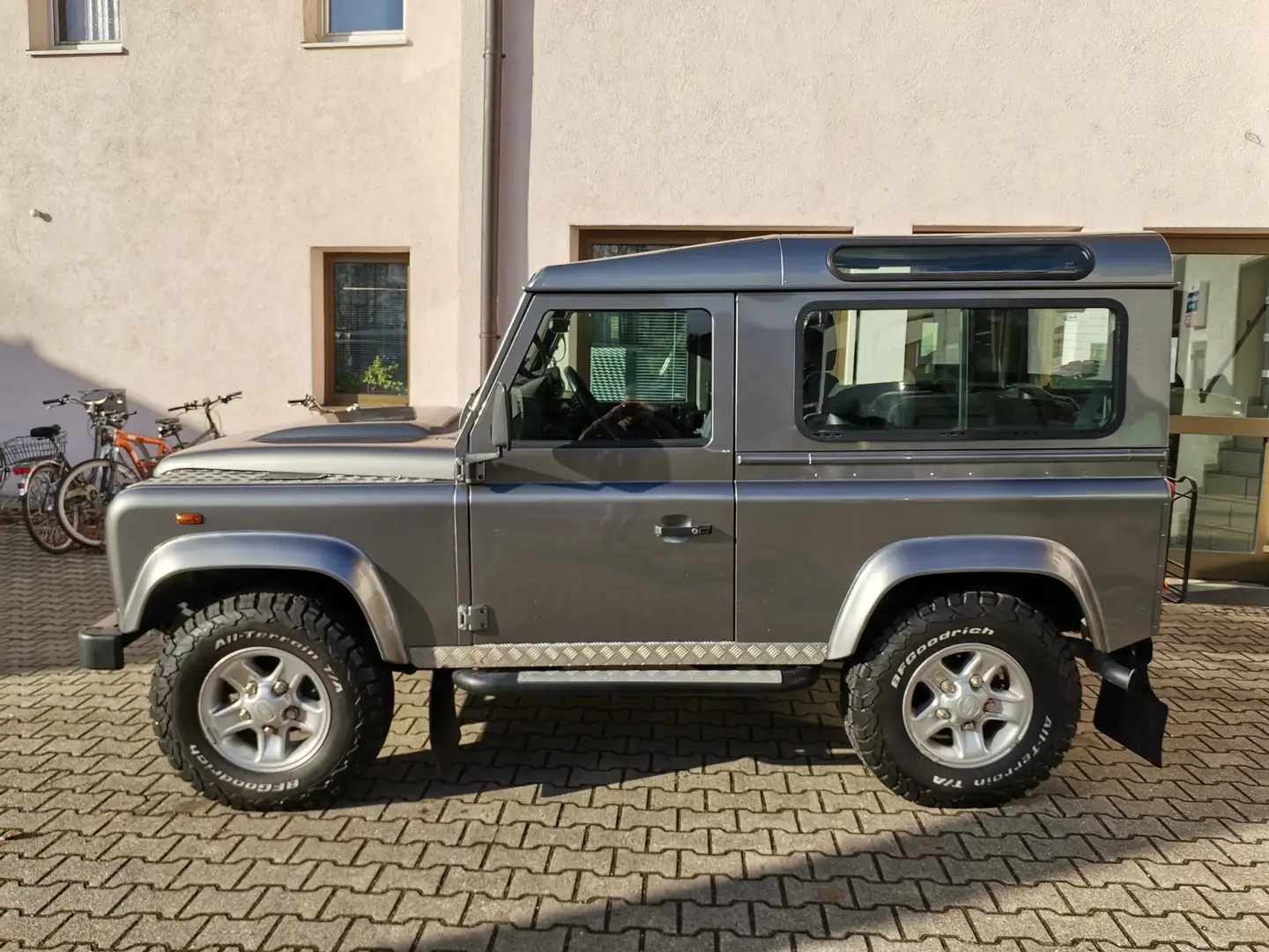 Land Rover Defender Defender 90 TD4 Station Wagon S Gris - 2