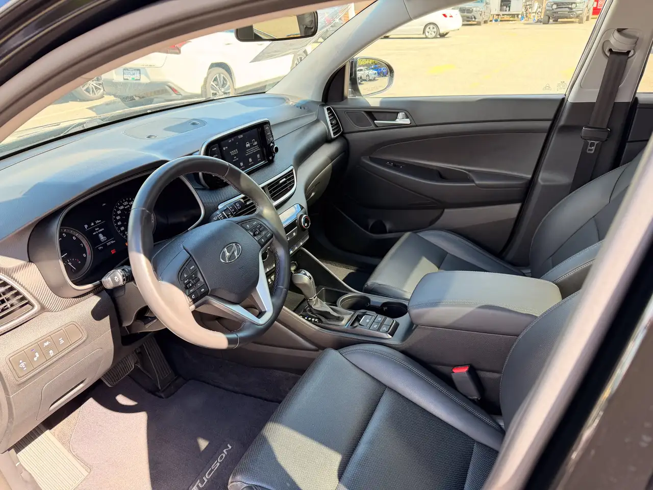 Hyundai TUCSON photo Hyundai TUCSON