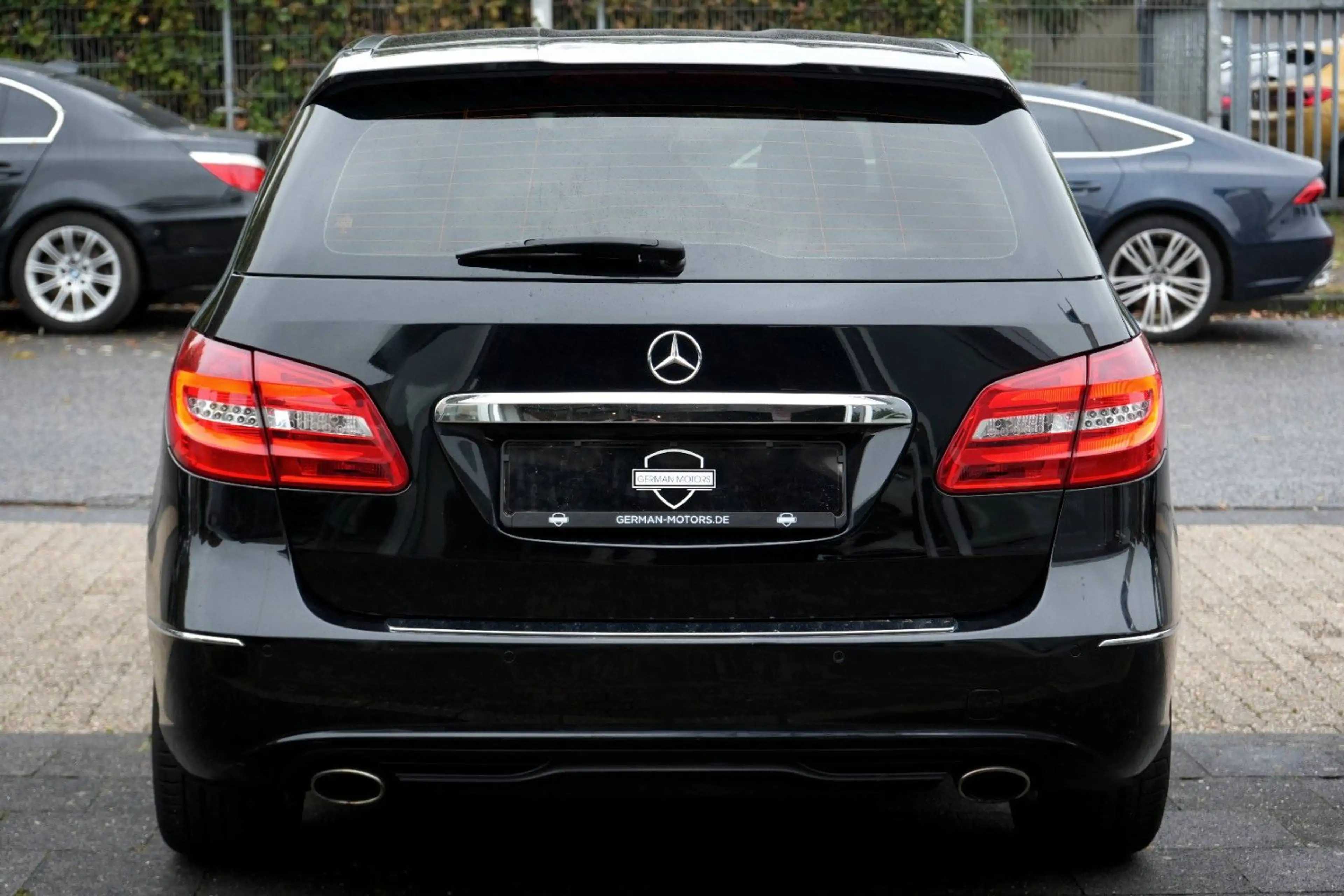 Mercedes-Benz B 180 7G-Automatik Sport-Paket *LEDER|BI-XENON* — photo 7