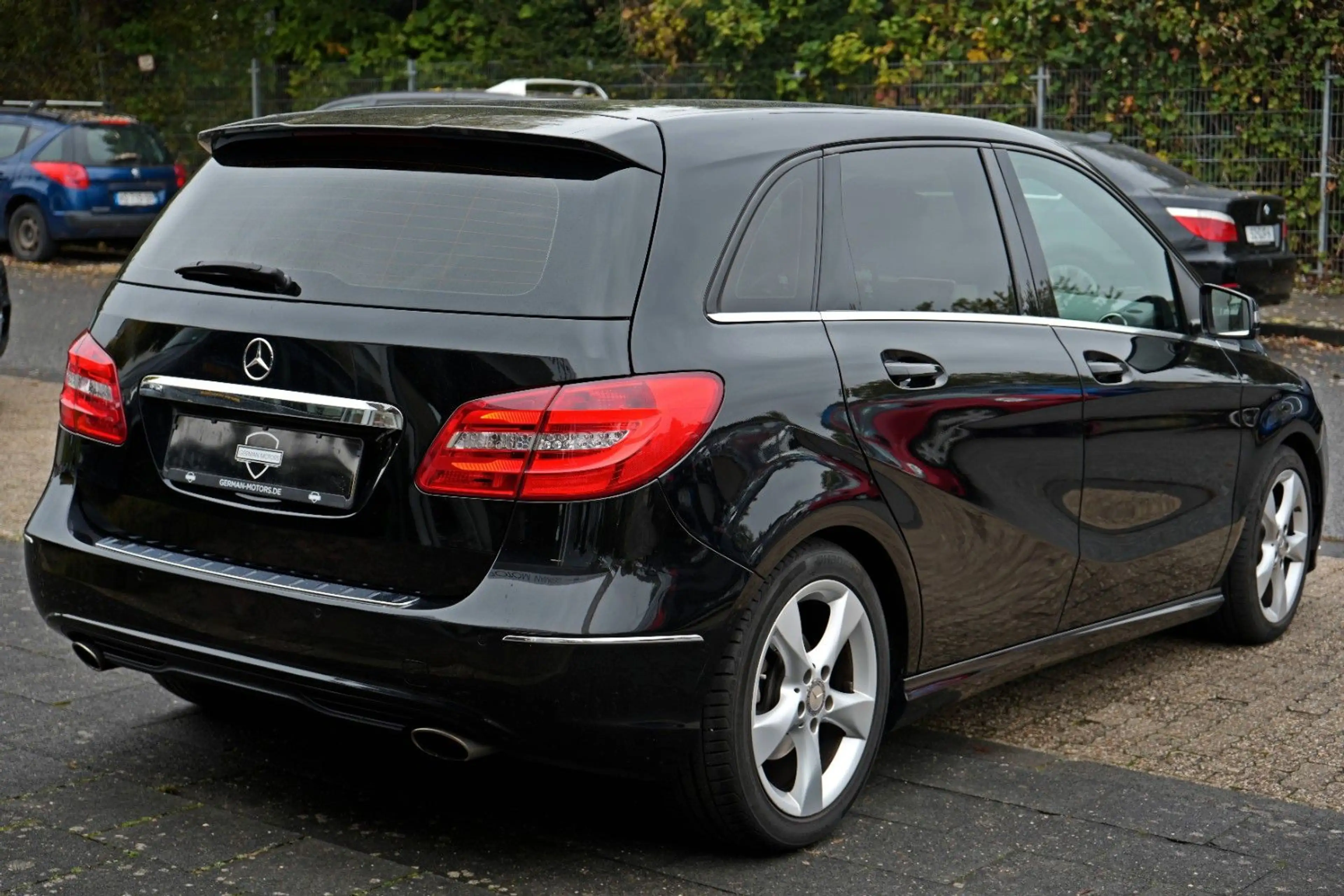 Mercedes-Benz B 180 7G-Automatik Sport-Paket *LEDER|BI-XENON* — photo 8