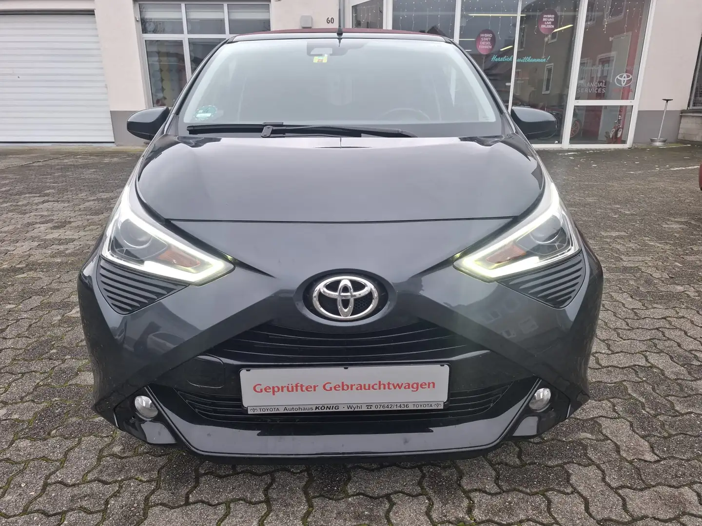 Toyota Aygo x-style Grau - 2