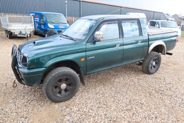 Mitsubishi L200 |4WD|Allradantrieb|Doka|