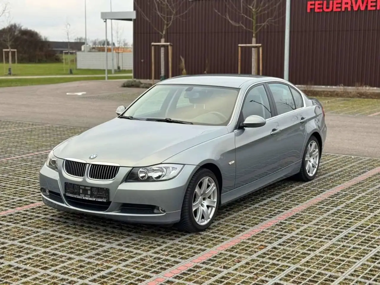 BMW 325
