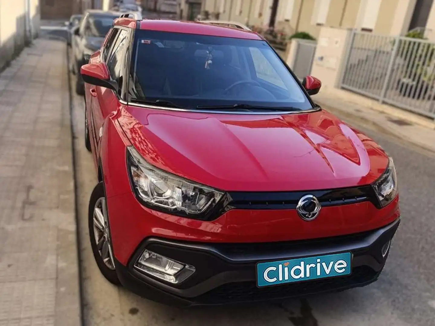 SsangYong XLV D16T Limited Rojo - 1