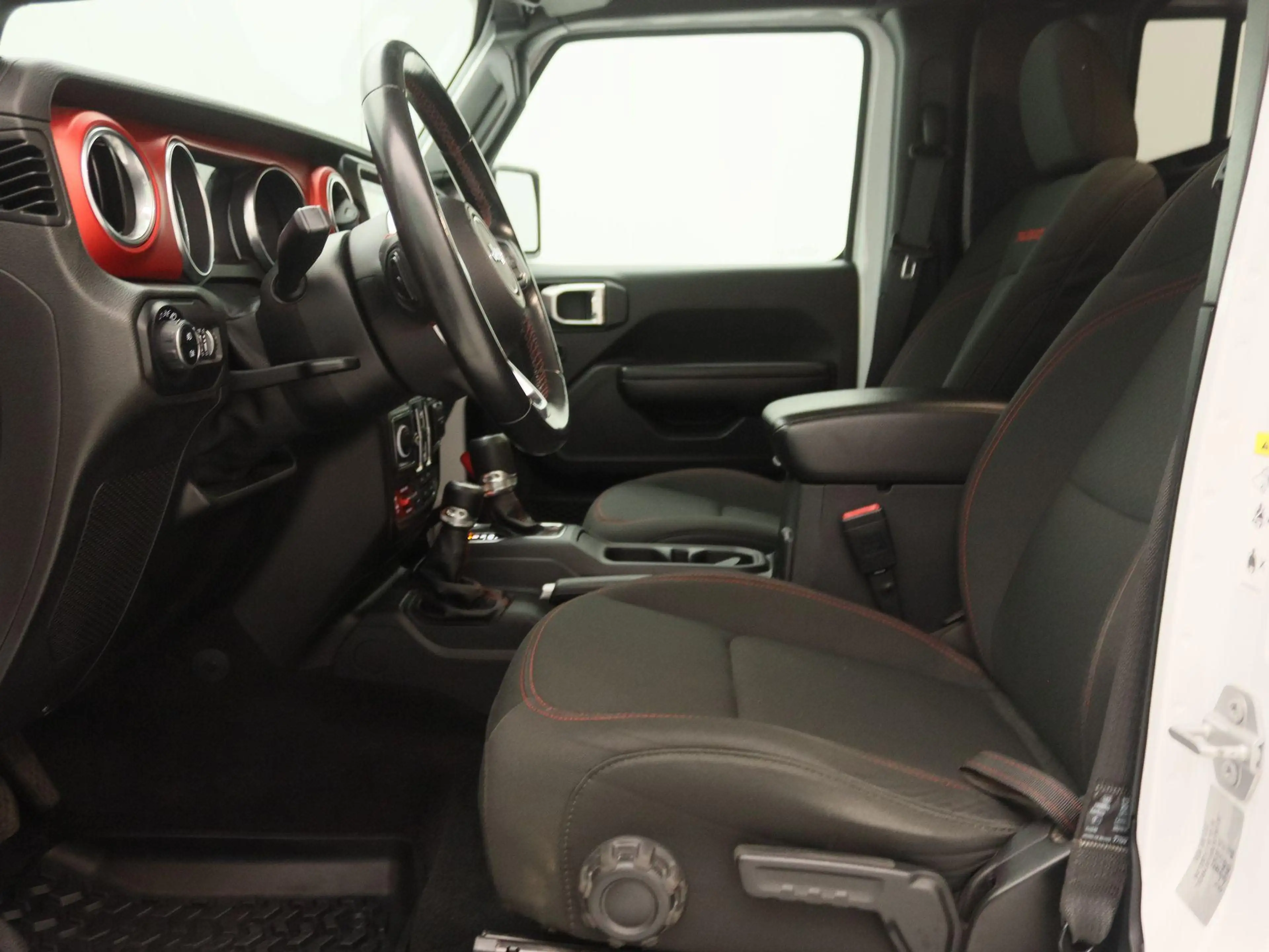 Jeep Wrangler 2.2D Rubicon — photo 11