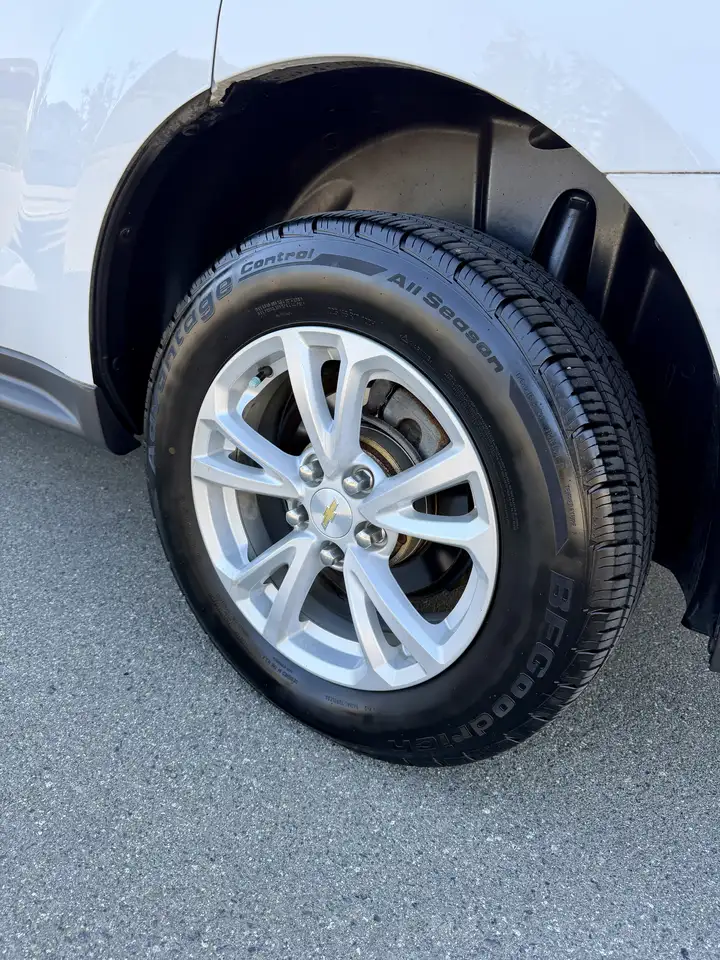Chevrolet Equinox снимка Chevrolet Equinox