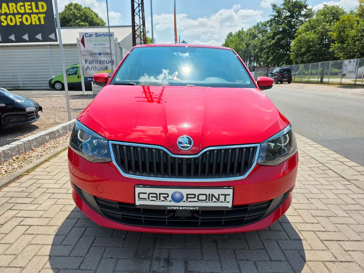 Skoda Fabia Ambition Klimaauto. DAB SHZ Temp PDC Navi Rojo - 2