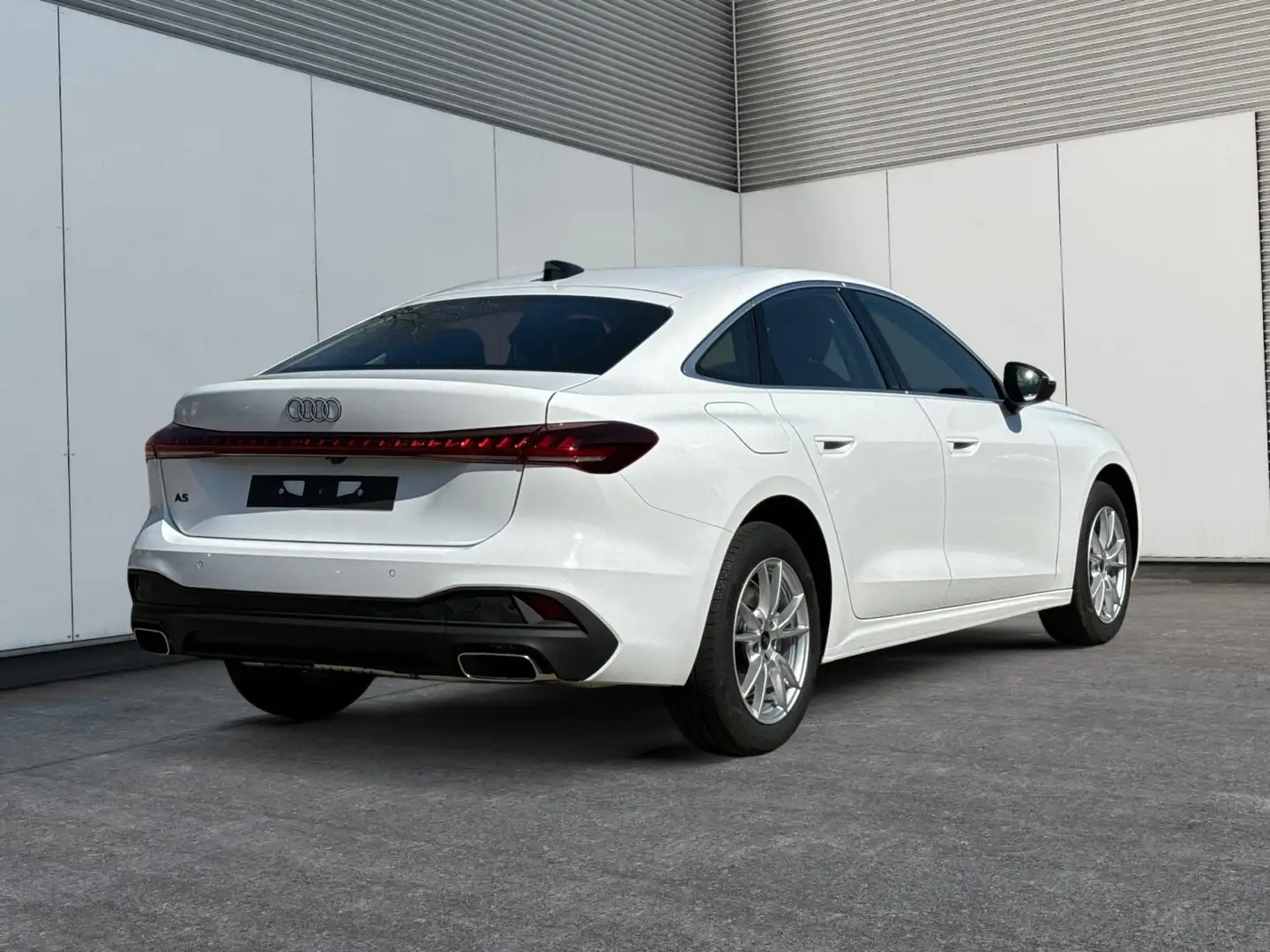 Audi A5 Basis NAVI+EL. HECKKL.+PDC+LED+17 LM TFSI 110 k... Weiß - 2