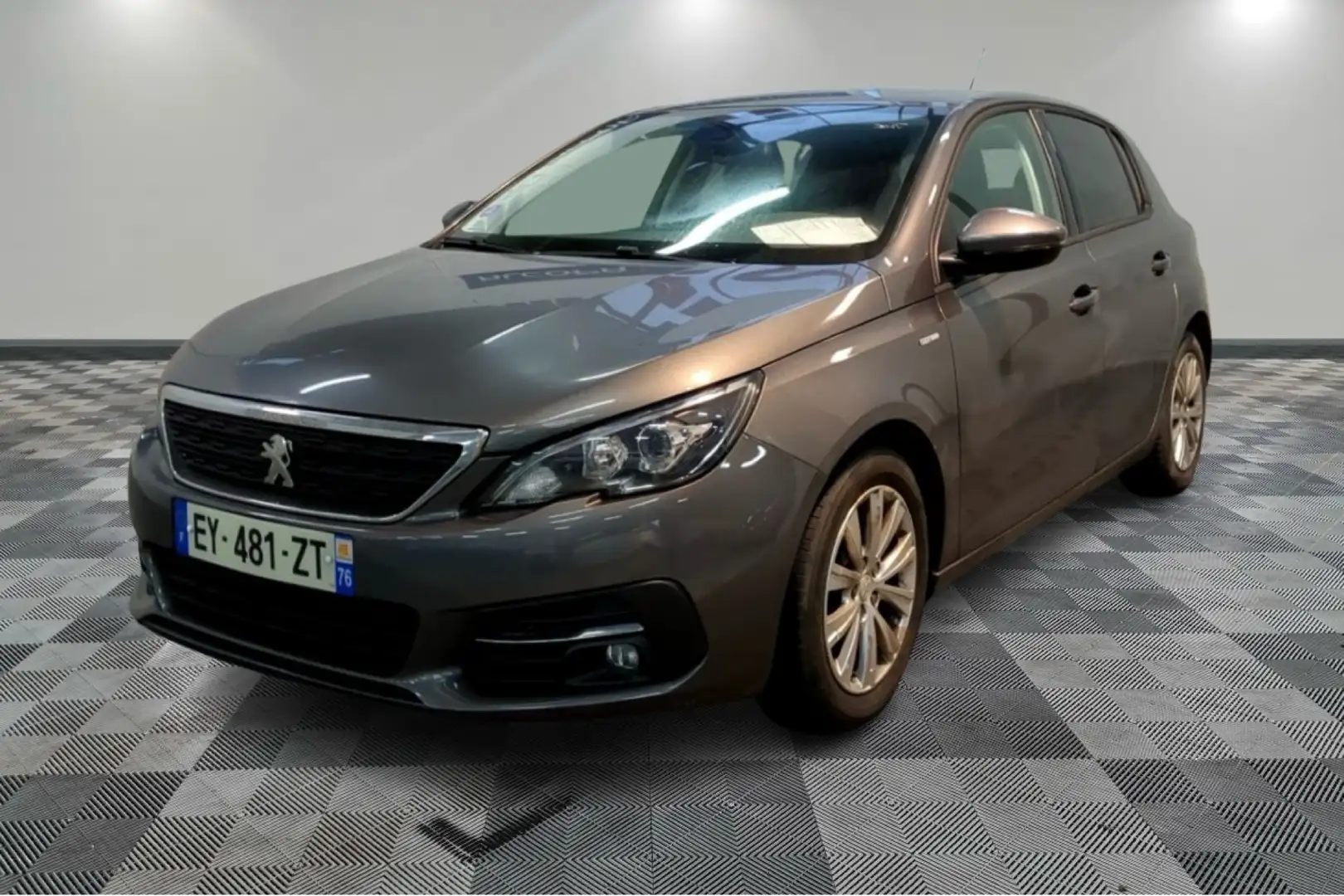 Peugeot 308 - 1