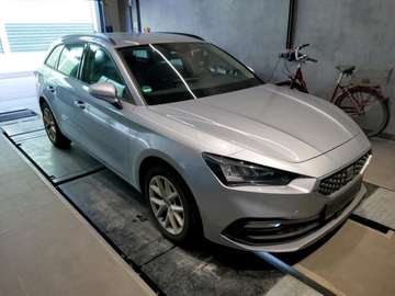 2.0 TDI Style*VIRTUAL*LED*SITZ-HZG*PDC