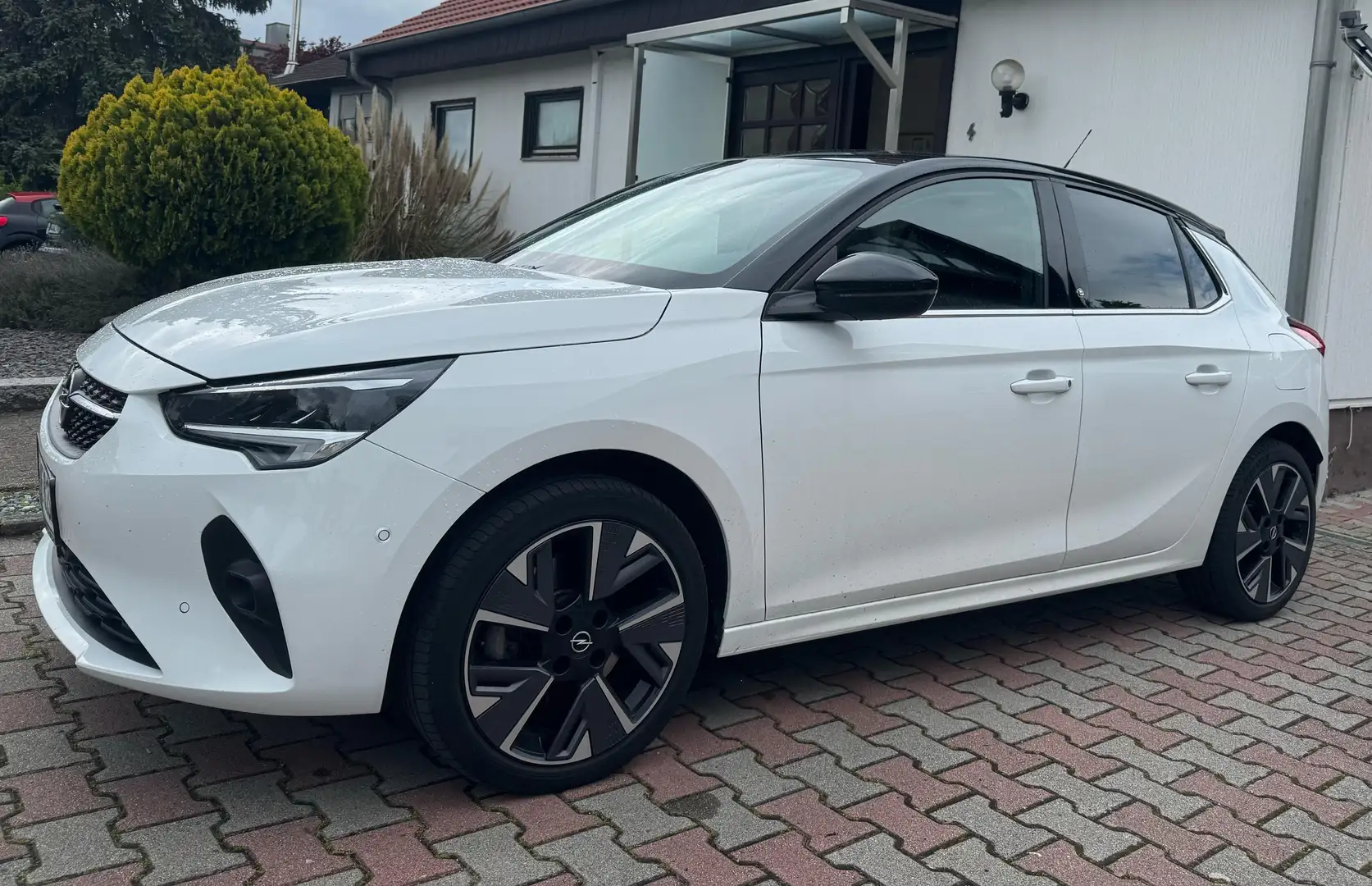 Opel Corsa-e Corsa-E 5-Türer Elegance Weiß - 2