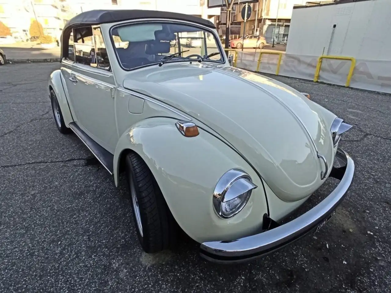 Volkswagen Maggiolino Cabrio vetro piatto 70, foto 10