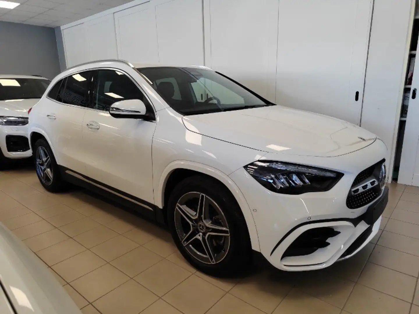 Mercedes-Benz GLA 200 GLA 200 d Automatic AMG Line Advanced Plus Bianco - 1