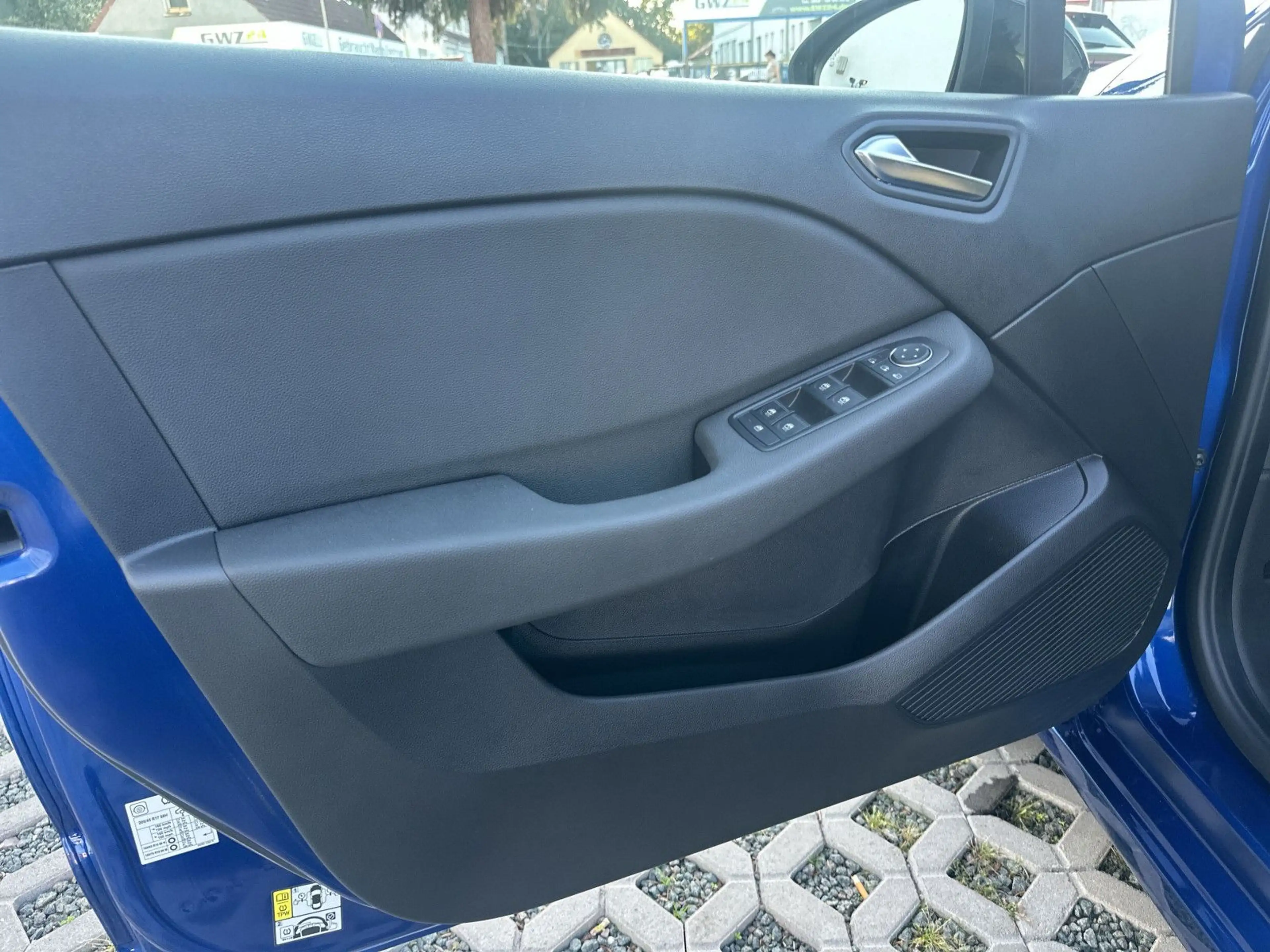 Mitsubishi Colt Intro Edition/Werksgarantie ! — photo 11