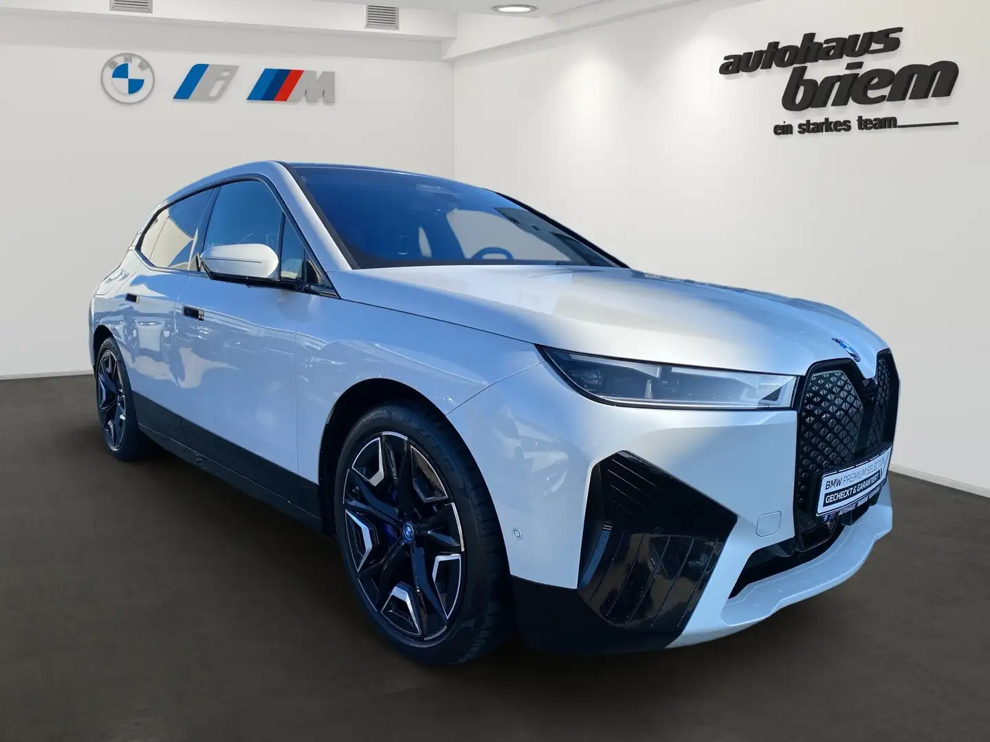 BMW iX xDrive40 , Sportpaket, ELEKTRO Blanc - 2