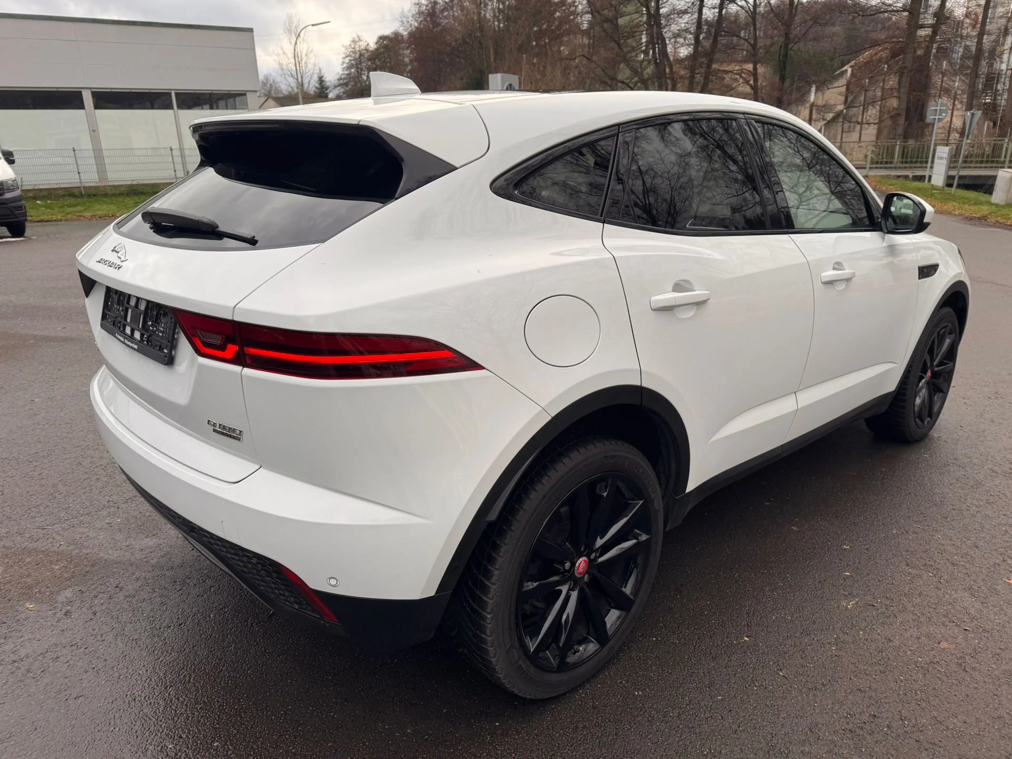 Jaguar E-Pace SE AWD — photo 7