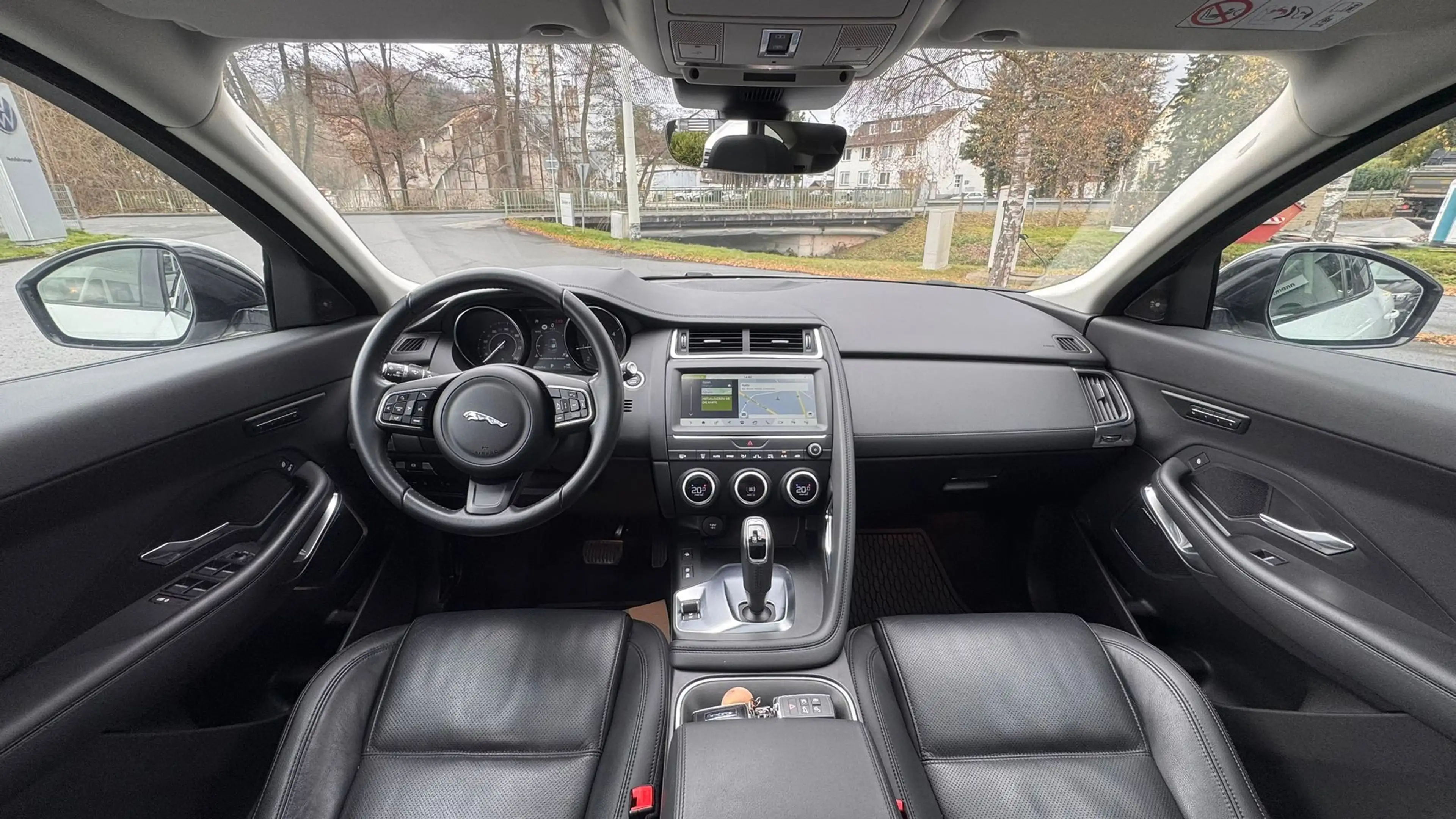 Jaguar E-Pace SE AWD — photo 5