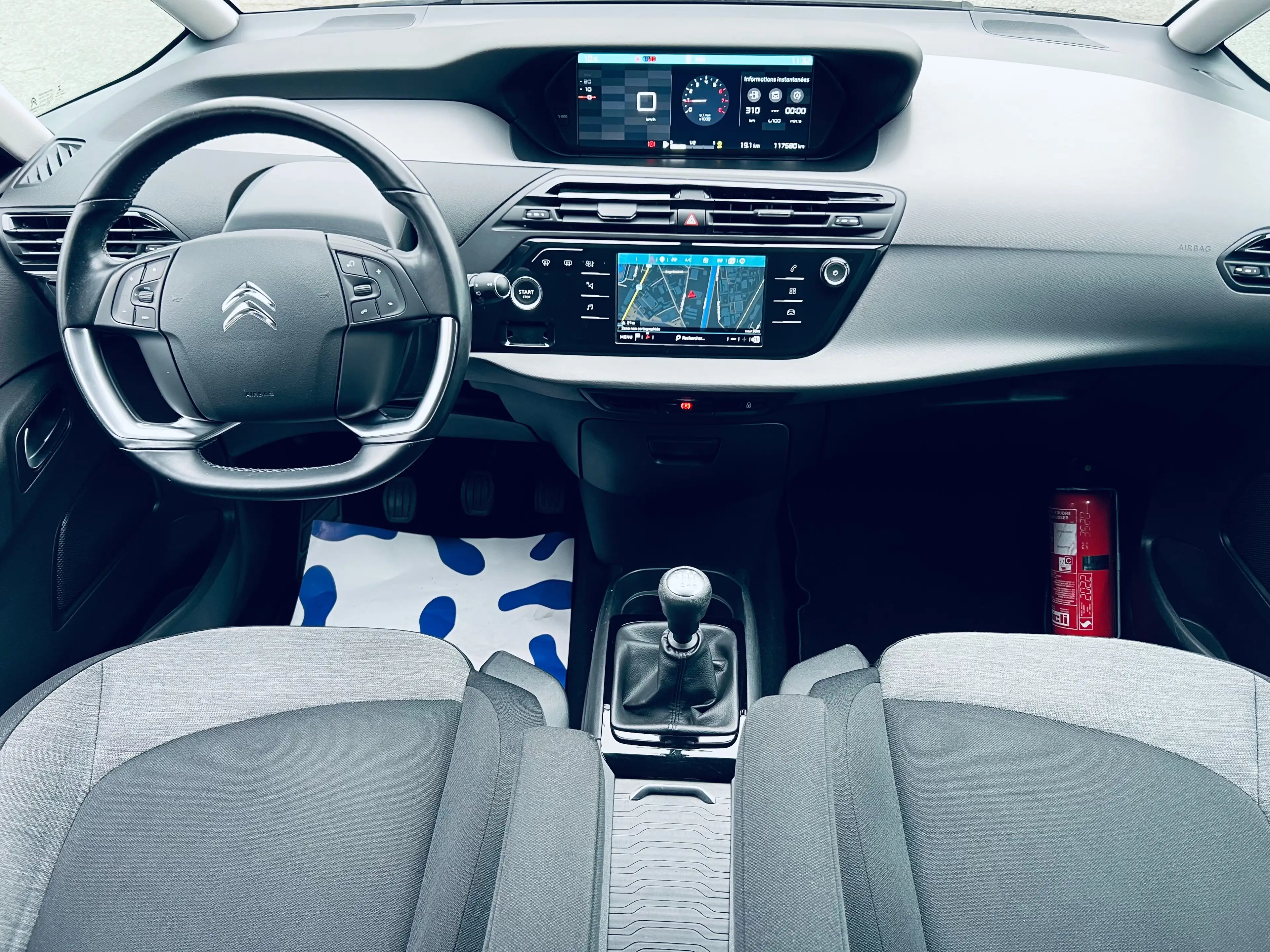 Citroen Grand C4 Picasso 1.2 PureTech Feel S+7PL+GPS+CAMERA+CARNET+CARPASS — photo 15