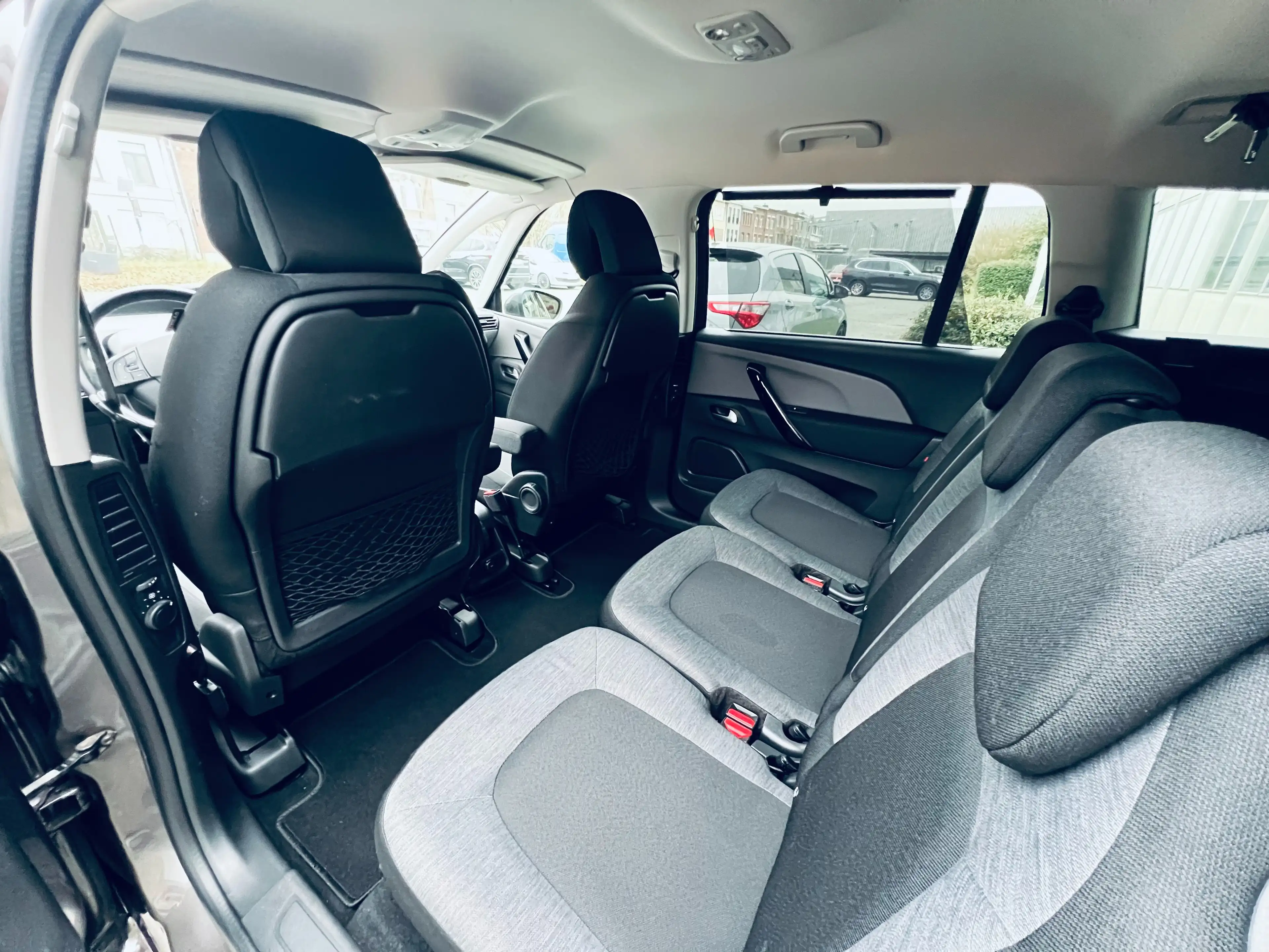 Citroen Grand C4 Picasso 1.2 PureTech Feel S+7PL+GPS+CAMERA+CARNET+CARPASS — photo 14