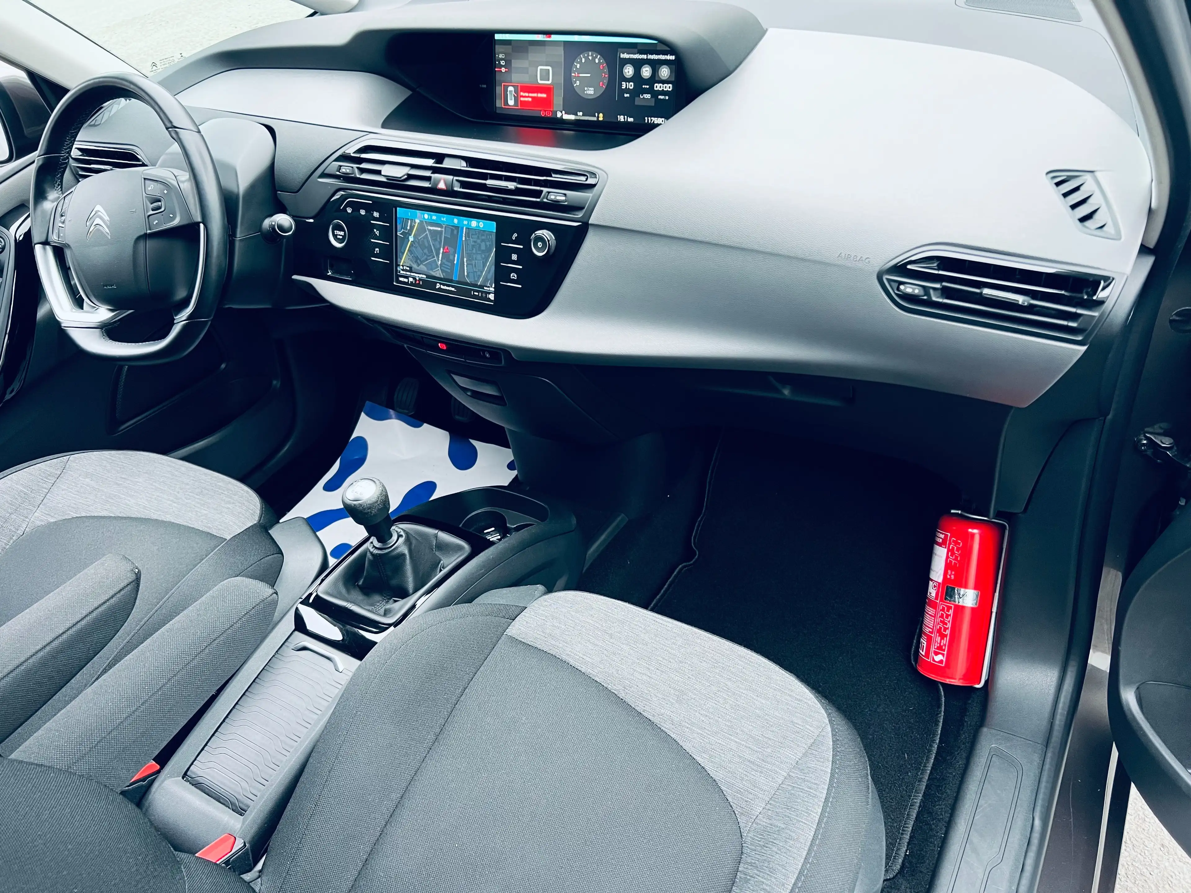 Citroen Grand C4 Picasso 1.2 PureTech Feel S+7PL+GPS+CAMERA+CARNET+CARPASS — photo 11