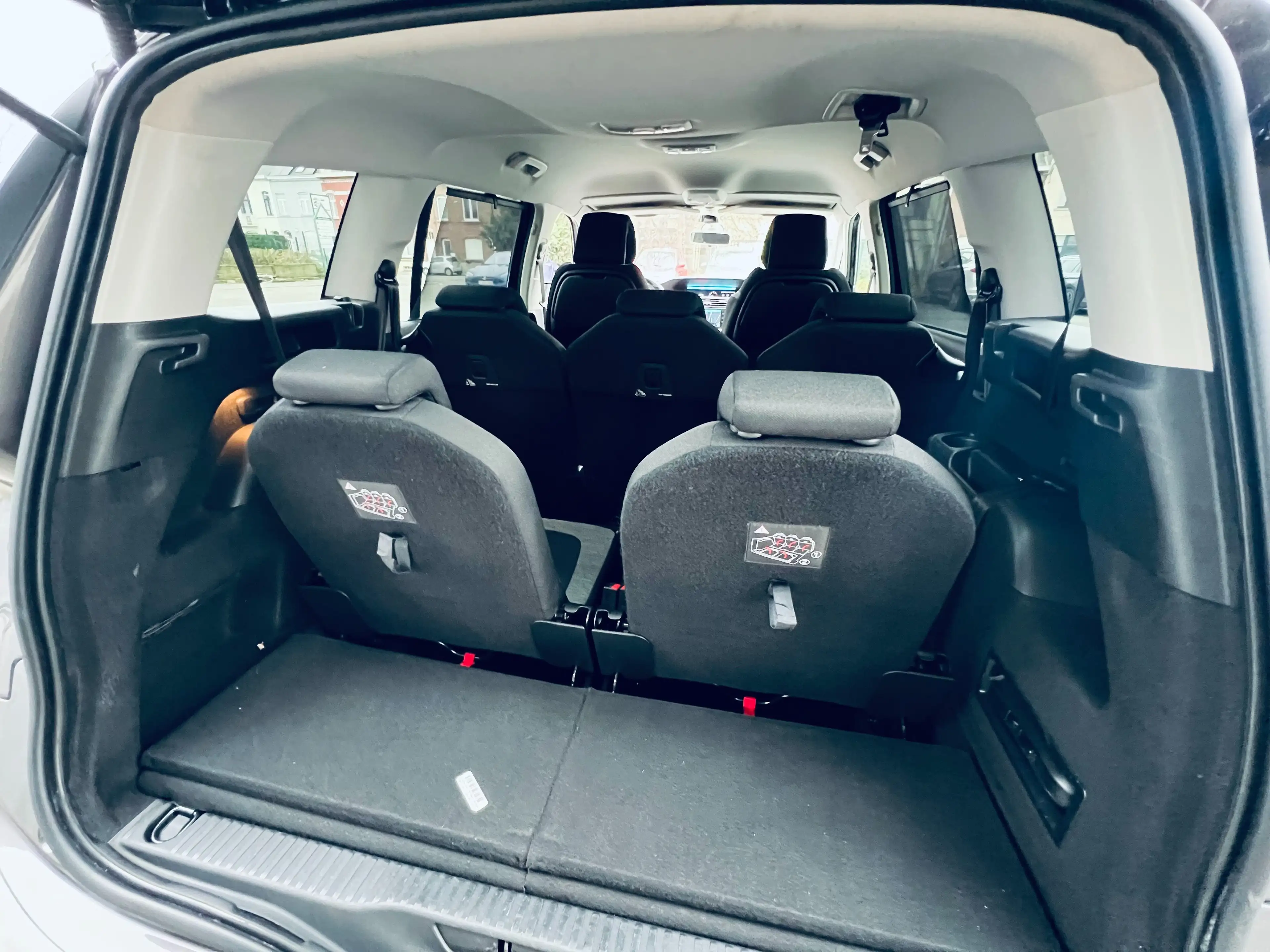 Citroen Grand C4 Picasso 1.2 PureTech Feel S+7PL+GPS+CAMERA+CARNET+CARPASS — photo 13
