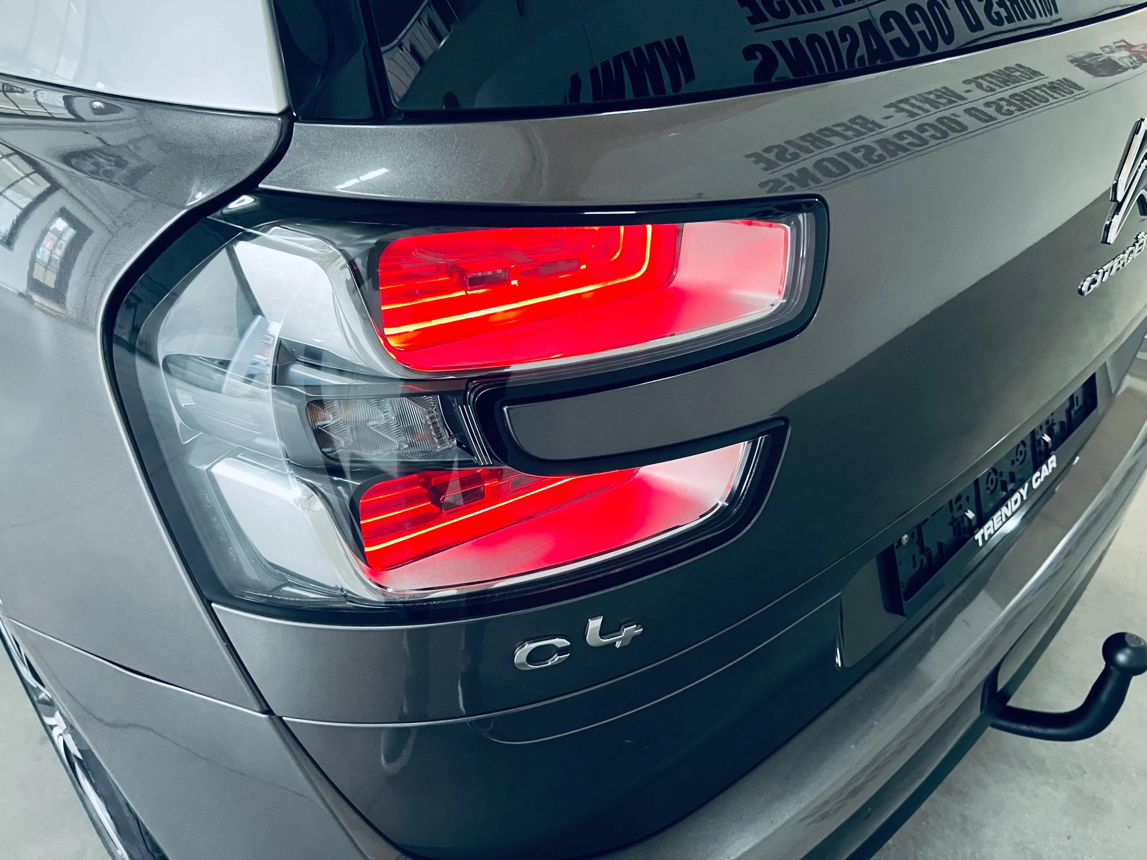 Citroen Grand C4 Picasso 1.2 PureTech Feel S+7PL+GPS+CAMERA+CARNET+CARPASS — photo 9