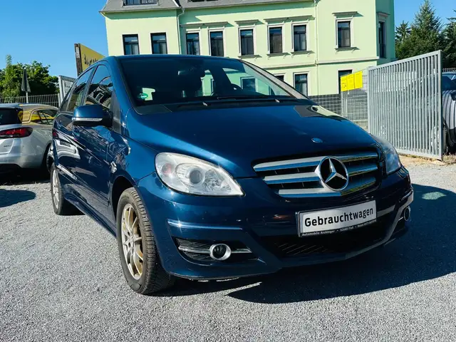 Mercedes-Benz B 150 B 150 TEILLEDER KLIMA SITZHEIZUNG ALUFELGEN ANHÄNGERKUPPLUNG