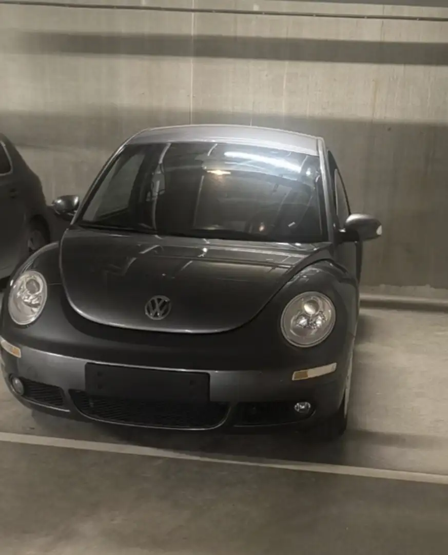 Volkswagen New Beetle 1.4i 75 ch Fancy - 1